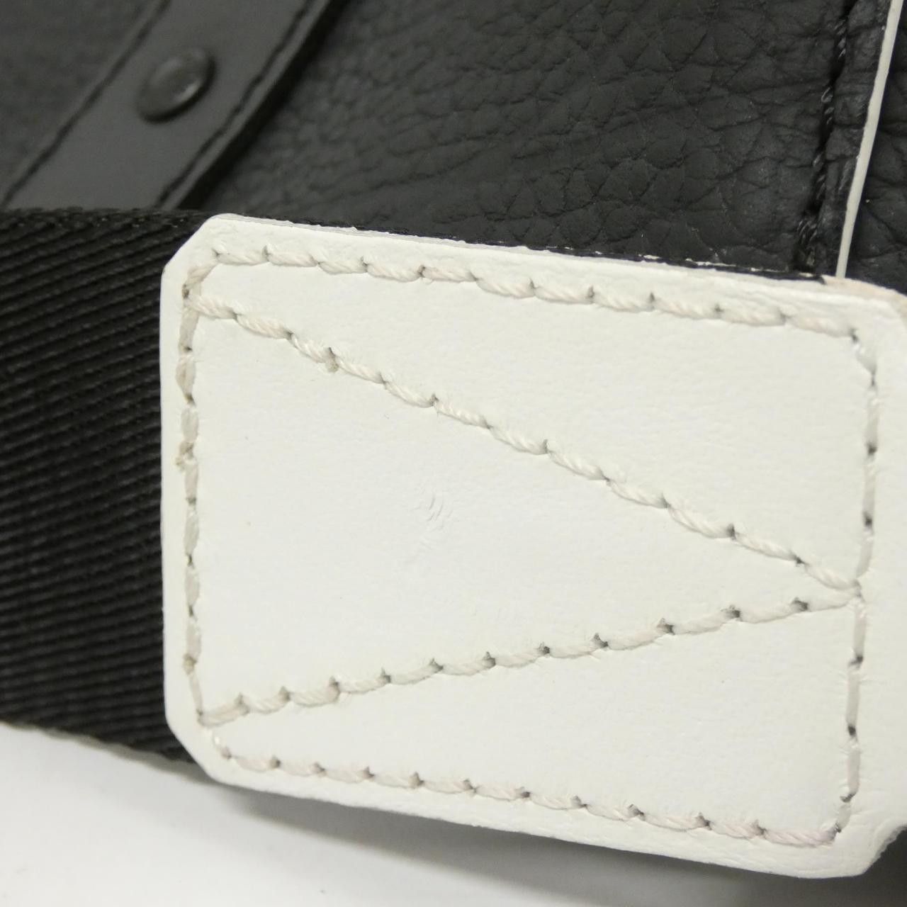 Louis Vuitton Louis Vuitton Louis Vuitton LVxFIFA City Keepall Taurillon Calf Shoulder Bag Leather Shoulder Bag M21543 DUTY FREE for USA Size ONE SIZE - 7 Thumbnail
