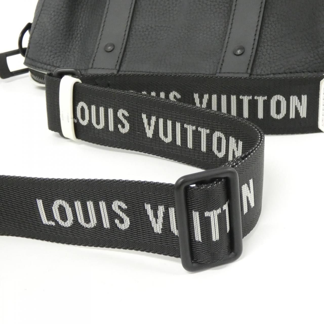 Louis Vuitton Louis Vuitton Louis Vuitton LVxFIFA City Keepall Taurillon Calf Shoulder Bag Leather Shoulder Bag M21543 DUTY FREE for USA Size ONE SIZE - 8 Thumbnail