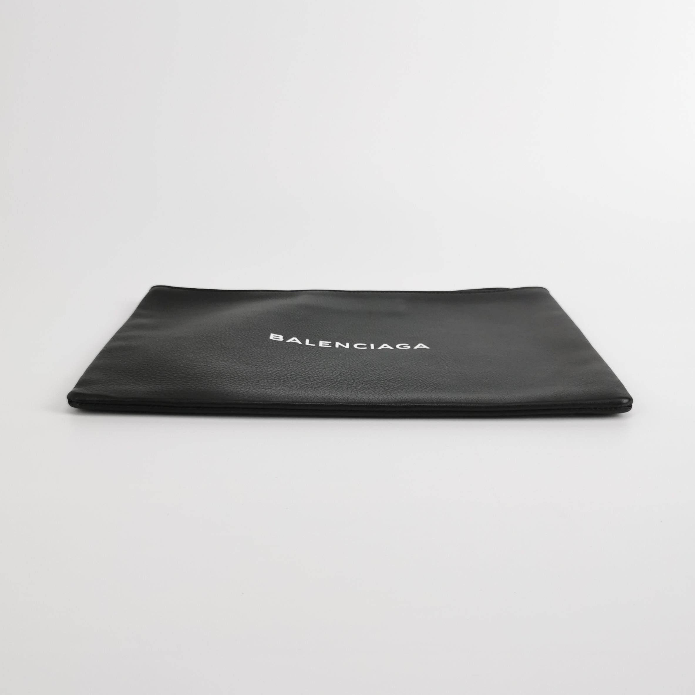 Balenciaga Balenciaga Everyday Leather Logo Clutch Size ONE SIZE - 9 Thumbnail