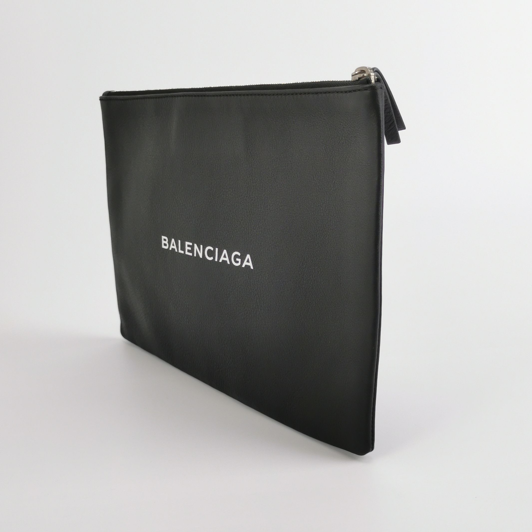 Balenciaga Balenciaga Everyday Leather Logo Clutch Size ONE SIZE - 3 Thumbnail