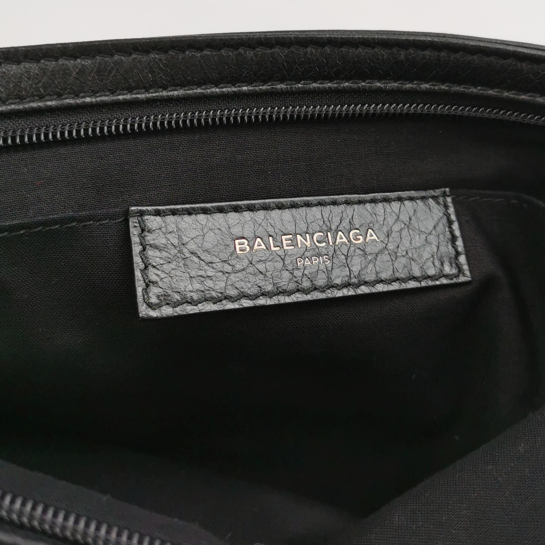 Balenciaga Balenciaga Graffiti Oil Wax Leather Clutch Size ONE SIZE - 13 Thumbnail