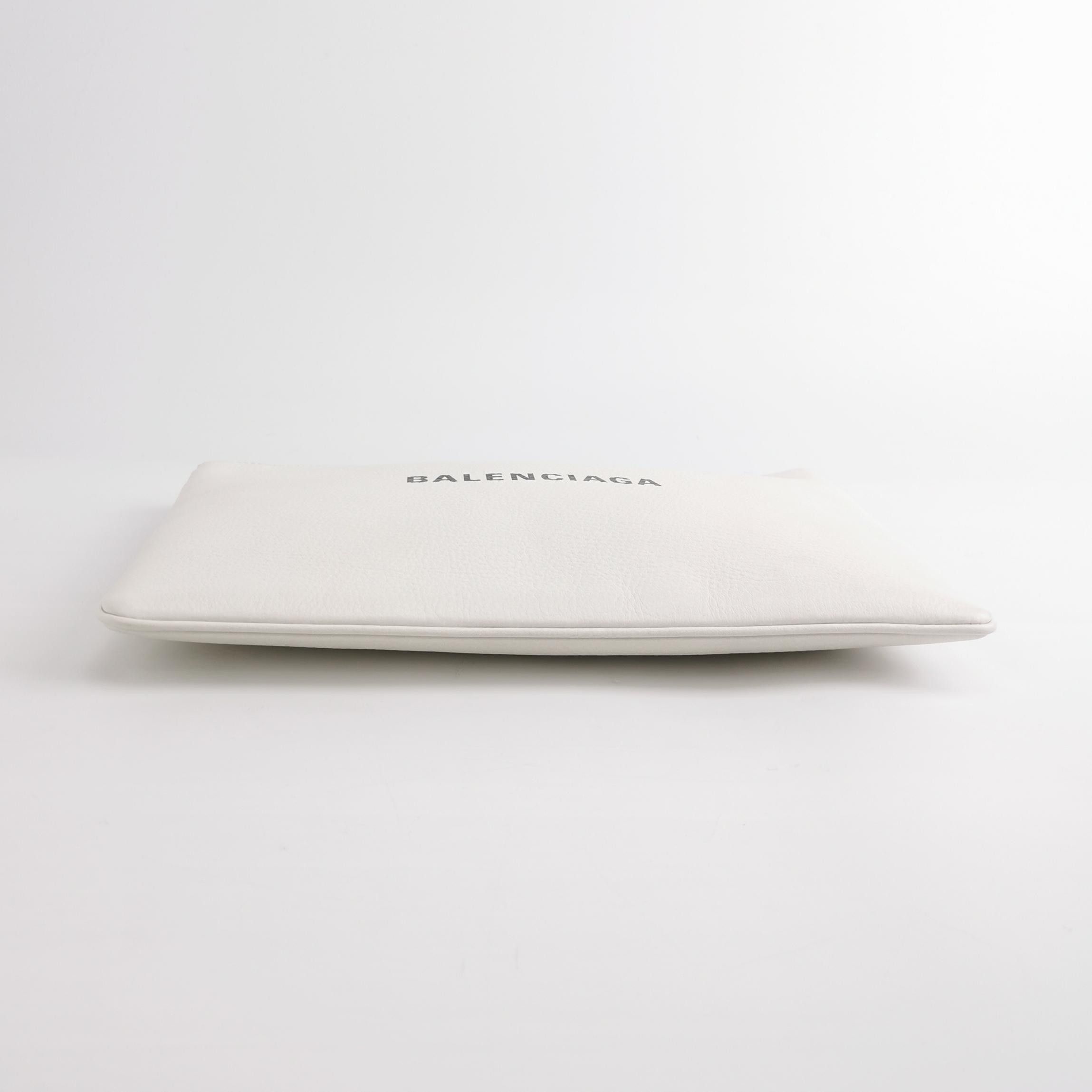 Balenciaga Balenciaga White Logo Zip Pouch Size ONE SIZE - 9 Thumbnail