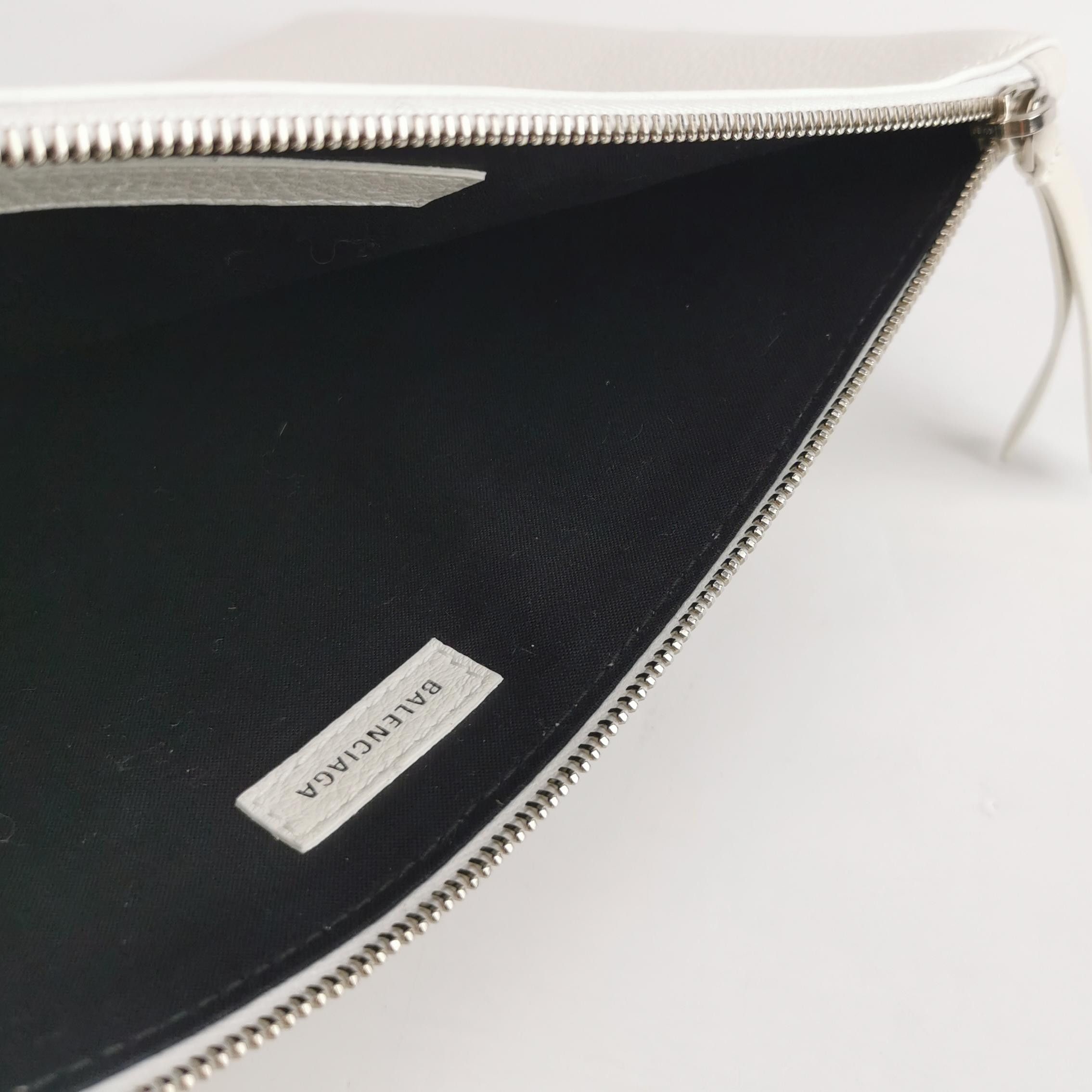 Balenciaga Balenciaga White Logo Zip Pouch Size ONE SIZE - 11 Thumbnail
