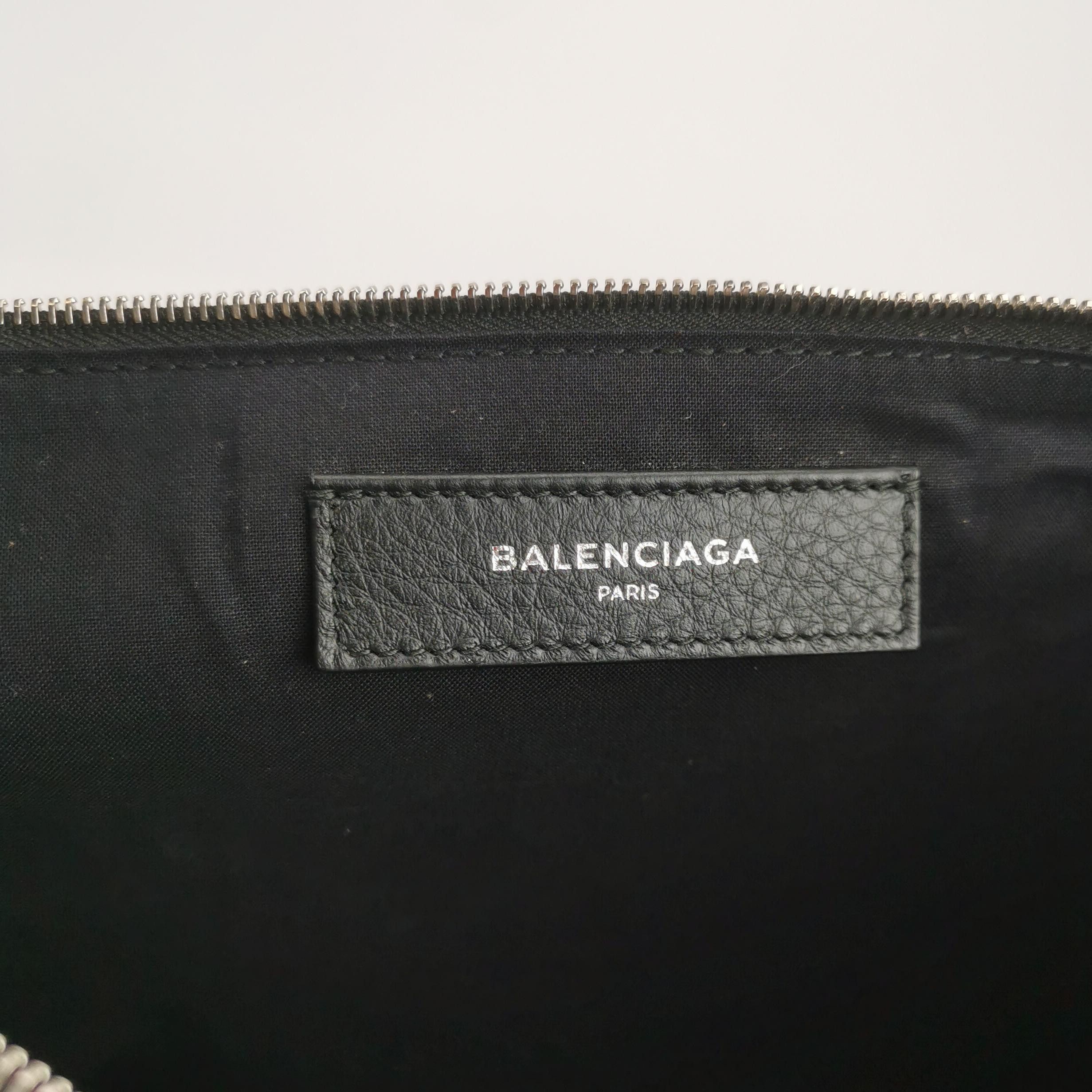 Balenciaga Balenciaga Leather Logo Zip Clutch Size ONE SIZE - 13 Thumbnail