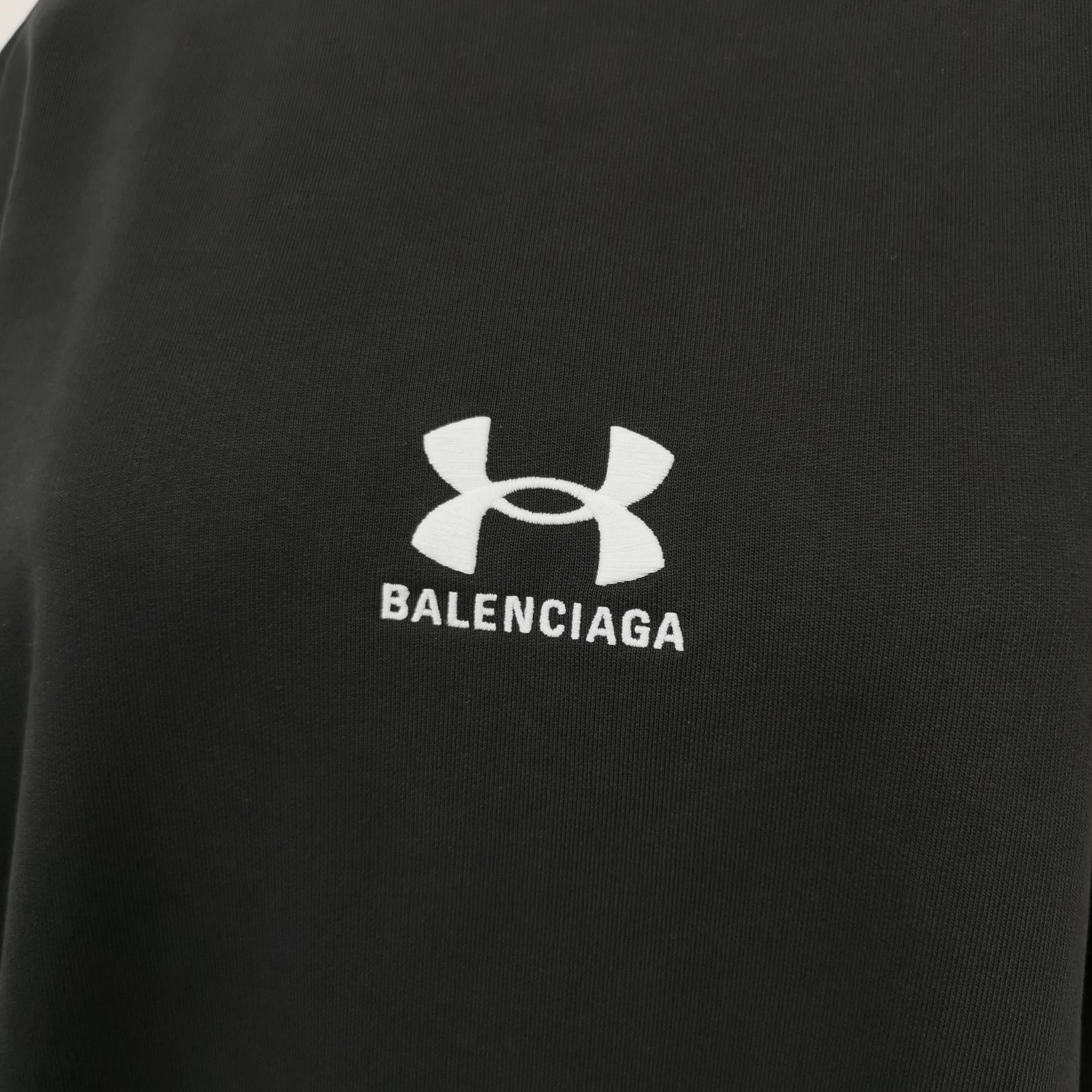 Balenciaga Balenciaga XS Black Logo Crewneck Sweatshirt Size US XS / EU 42 / 0 - 5 Thumbnail
