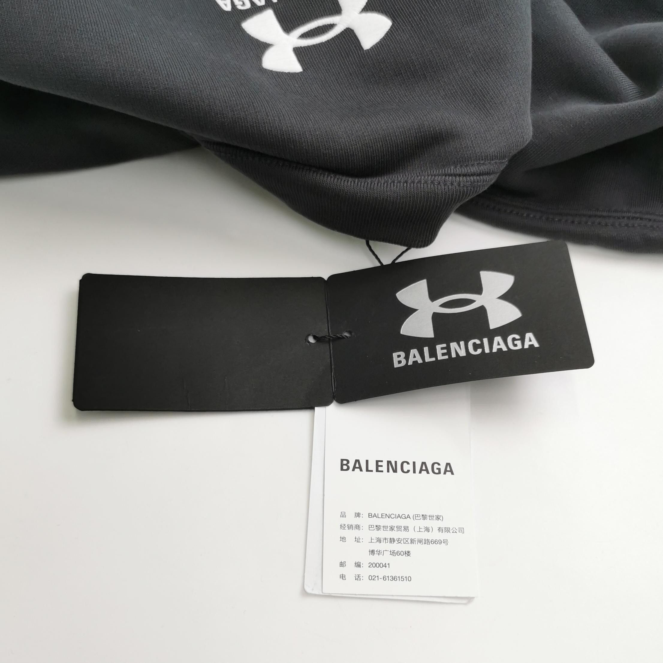 Balenciaga Balenciaga XS Black Logo Crewneck Sweatshirt Size US XS / EU 42 / 0 - 8 Thumbnail
