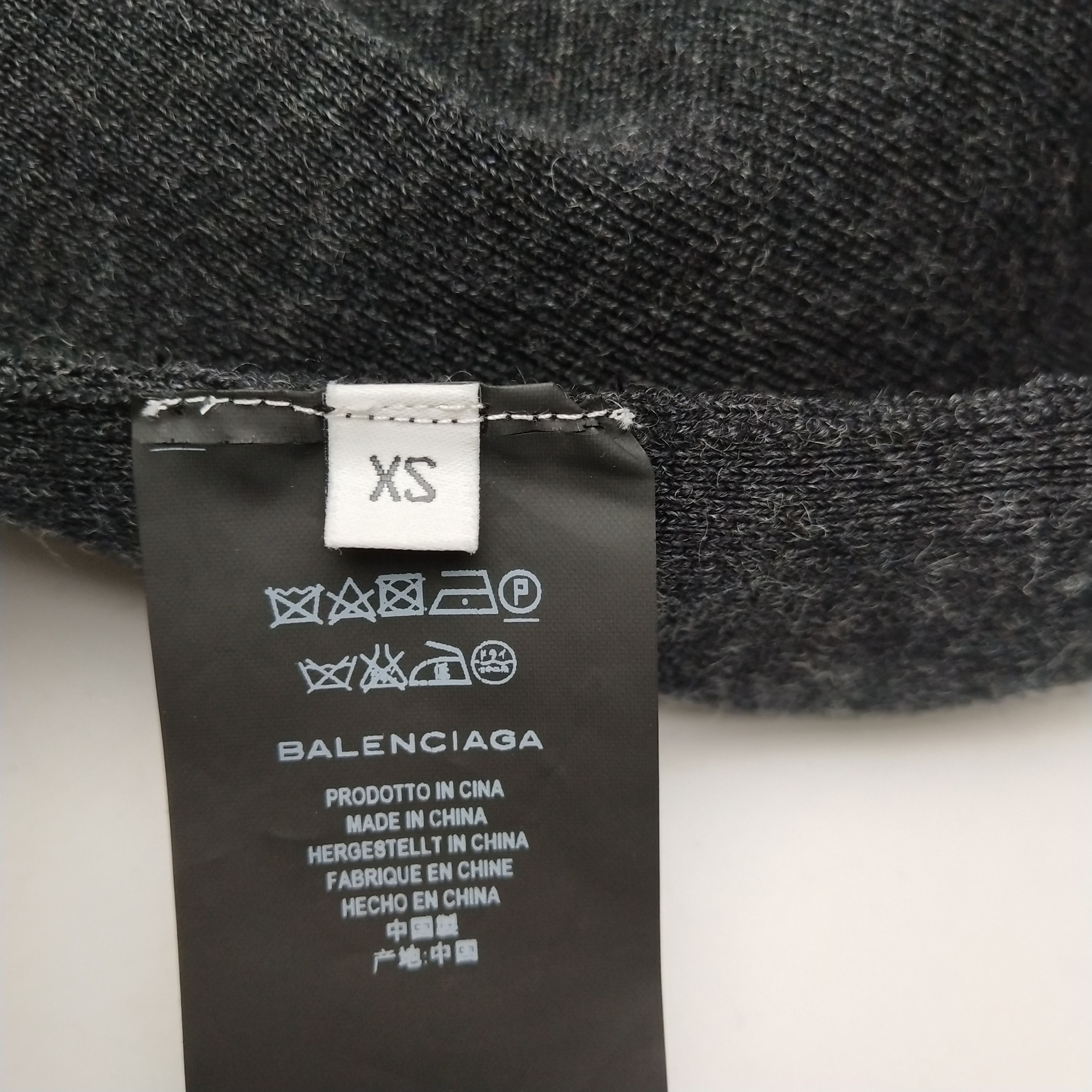 Balenciaga Balenciaga XS Wool Blend Colorblock Logo V-Neck Sweater Size US XS / EU 42 / 0 - 11 Thumbnail