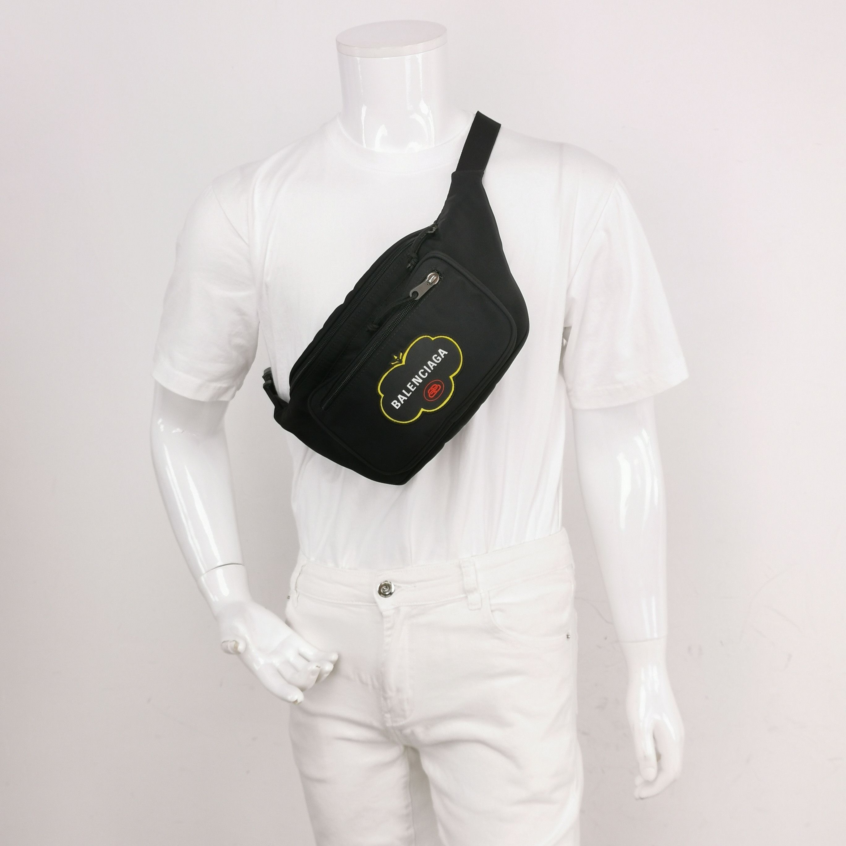 Balenciaga Balenciaga Nylon Logo Zip Fanny Pack Size ONE SIZE - 3 Thumbnail