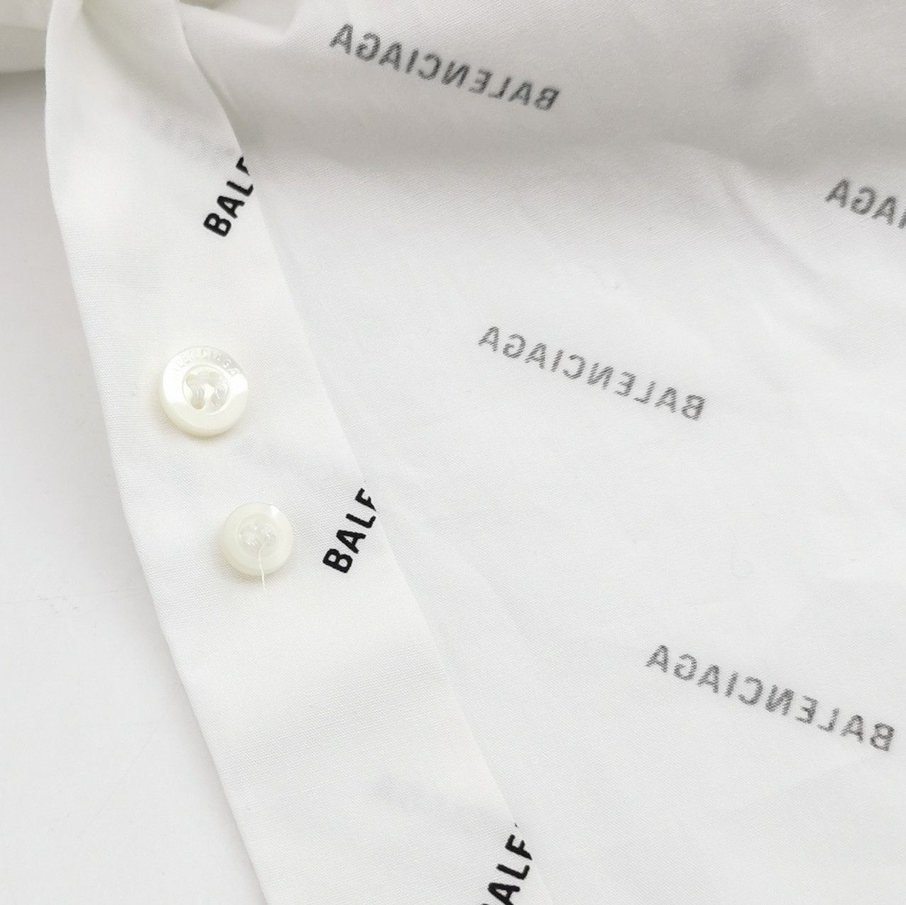 Balenciaga Balenciaga XS Cotton Logo Print Button-Down Shirt Size US XS / EU 42 / 0 - 7 Thumbnail