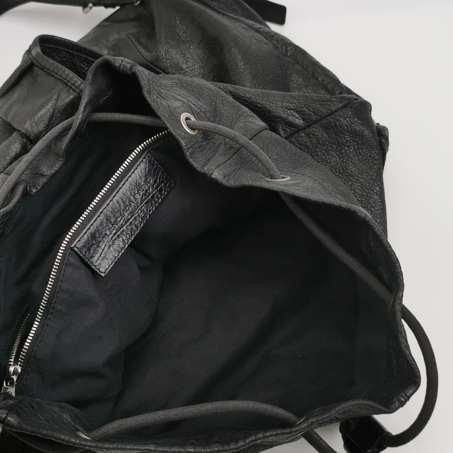 Balenciaga Balenciaga Black Leather Flap Backpack Size ONE SIZE - 14 Thumbnail