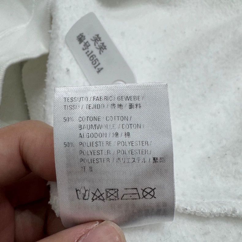 Balenciaga Balenciaga Seven-Language Print Hoodie Size US S / EU 44-46 / 1 - 4 Thumbnail