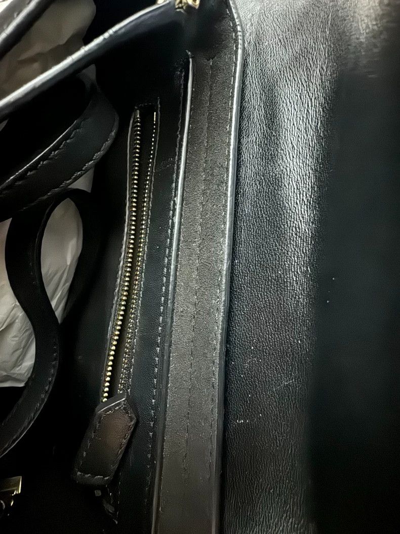Givenchy Givenchy Black Leather Crossbody Bag Size ONE SIZE - 3 Thumbnail