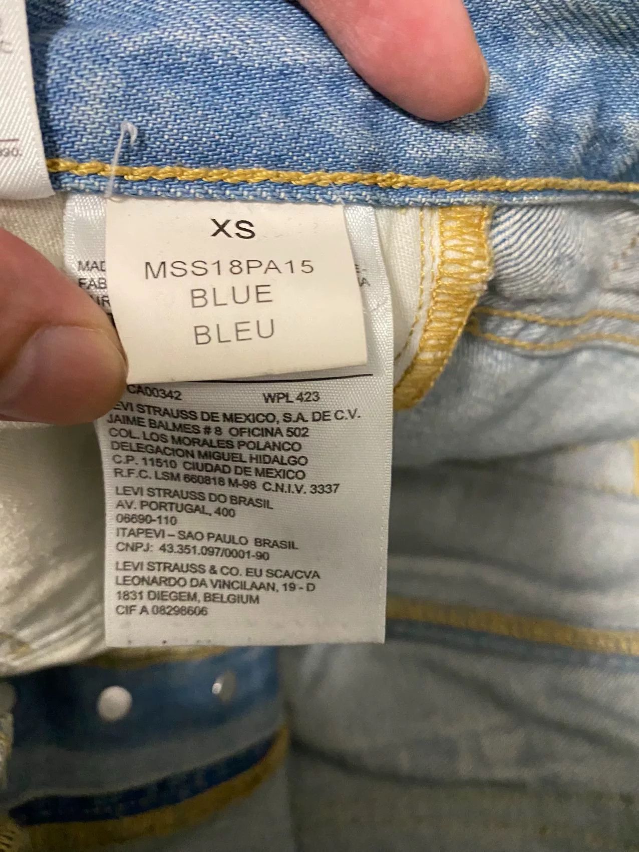Vetements Vetements Levis Distressed Denim Jeans Size US 29 - 6 Thumbnail
