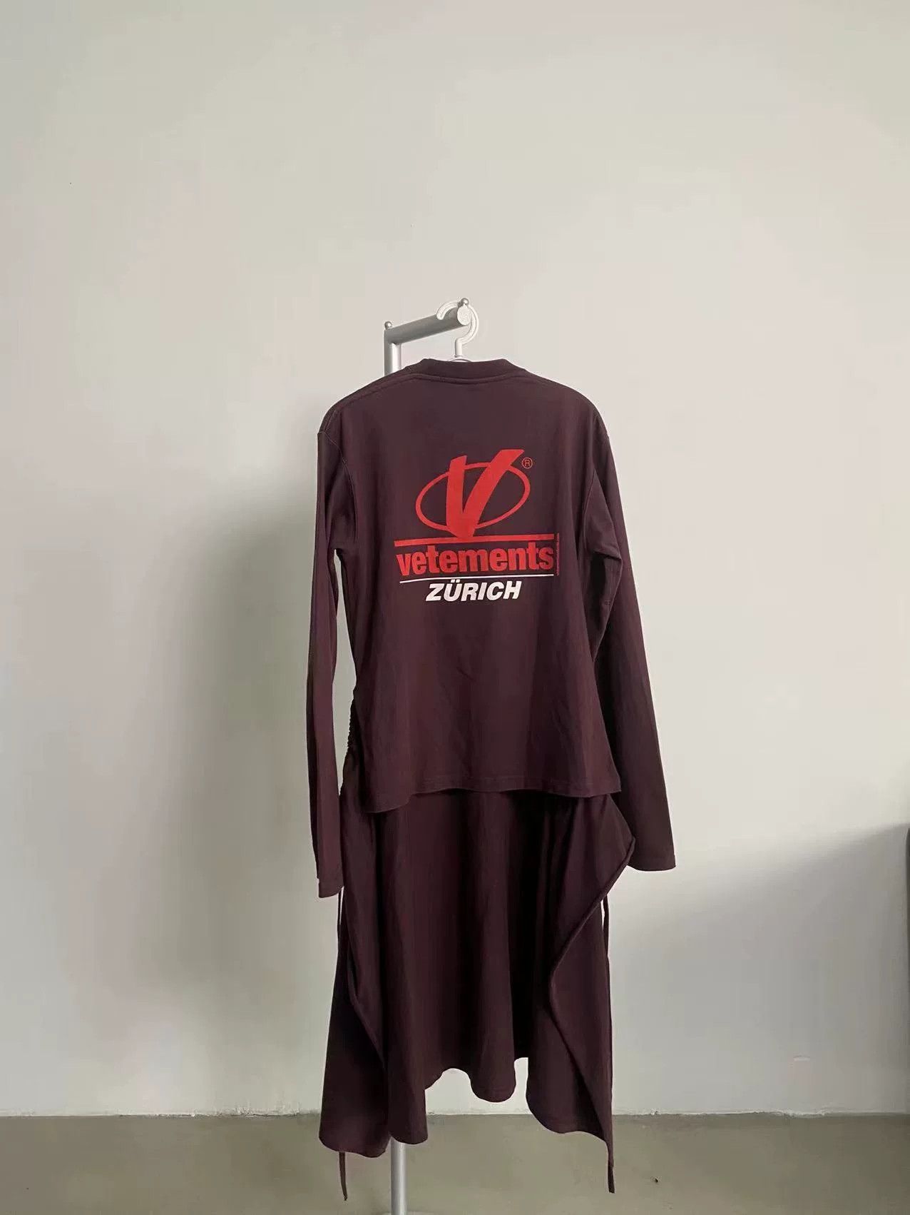 Vetements Vetements FW18 Longline Purple Sweatshirt Size US S / EU 44-46 / 1 - 3 Thumbnail