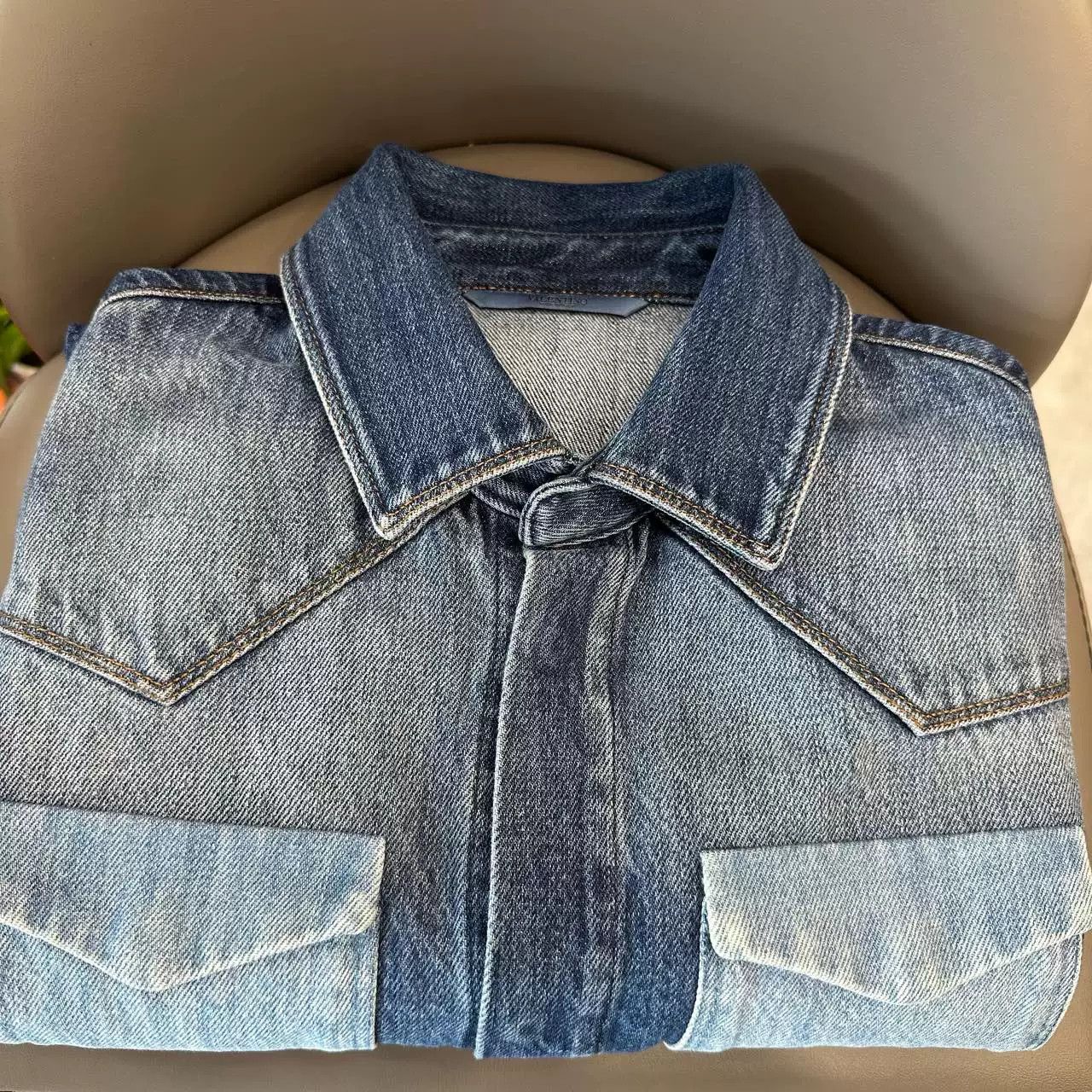 Valentino VALENTINO Denim Button-Up Shirt Size US M / EU 48-50 / 2 - 9 Thumbnail