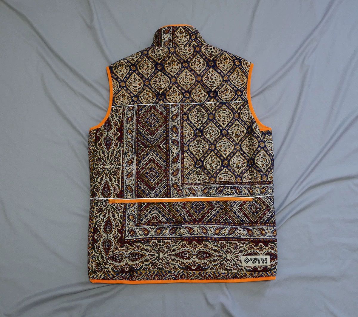 Paria Farzaneh iranian gore-tex infinity gilet vest Size US L / EU 52-54 / 3 - 3 Thumbnail