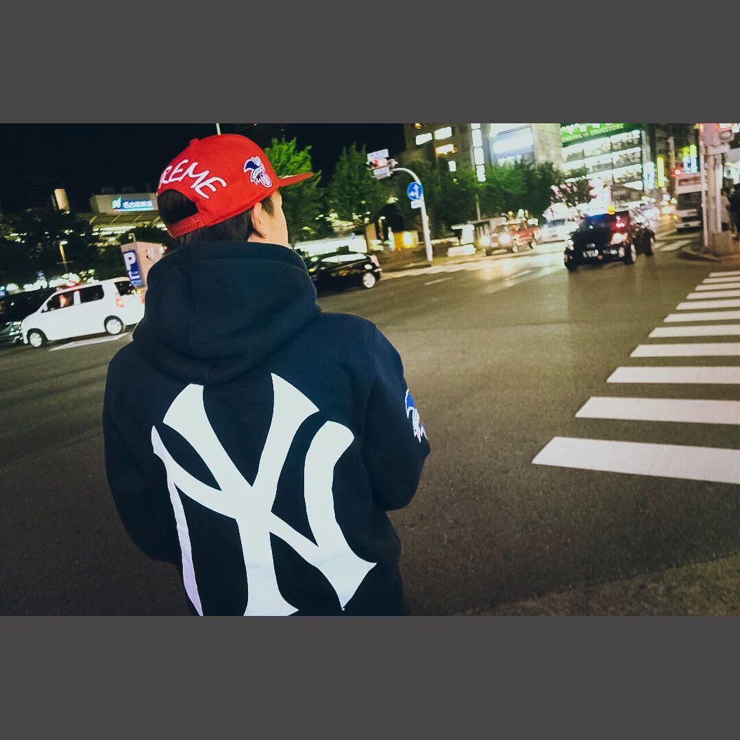 Supreme supreme x yankees hooded sweatshirt Size US L / EU 52-54 / 3 - 9 Thumbnail