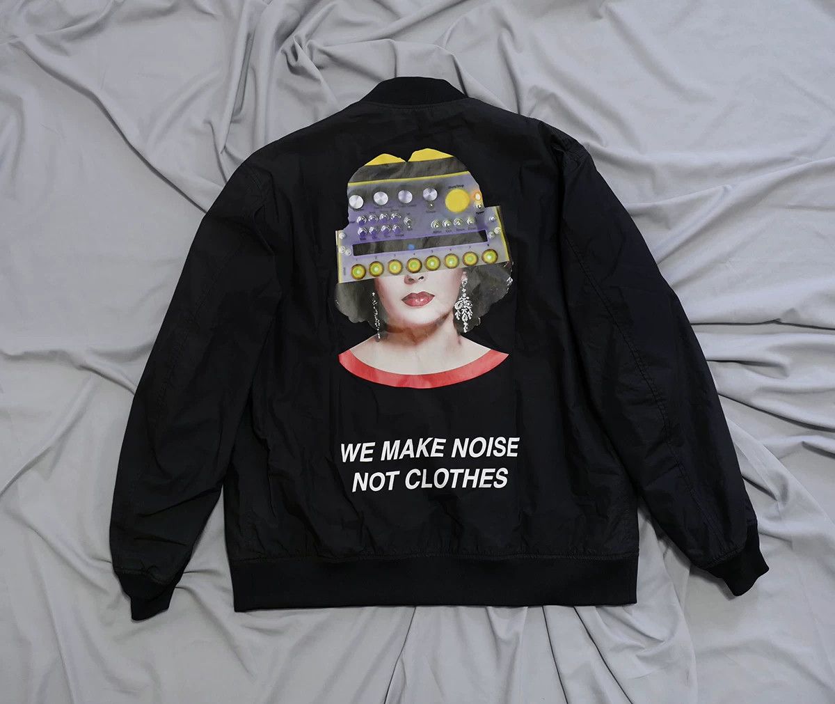 Undercover undercover ma-1 feminist bomber jacket Size XL / US 12-14 / IT 48-50 - 3 Thumbnail