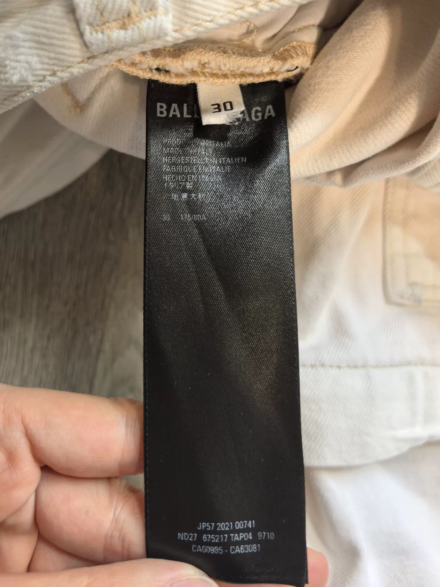 Balenciaga Balenciaga Oversized White Cargo Pants Size US 30 / EU 46 - 6 Thumbnail