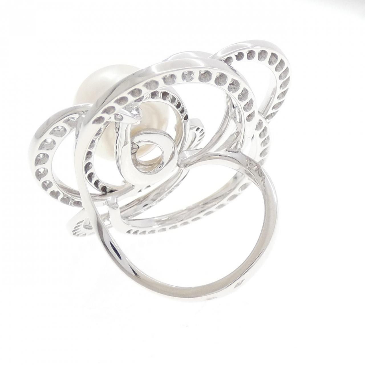 Chanel Chanel Chanel Camelia 750 White Gold Ring Metal Ring DUTY FREE for USA Size ONE SIZE - 3 Thumbnail