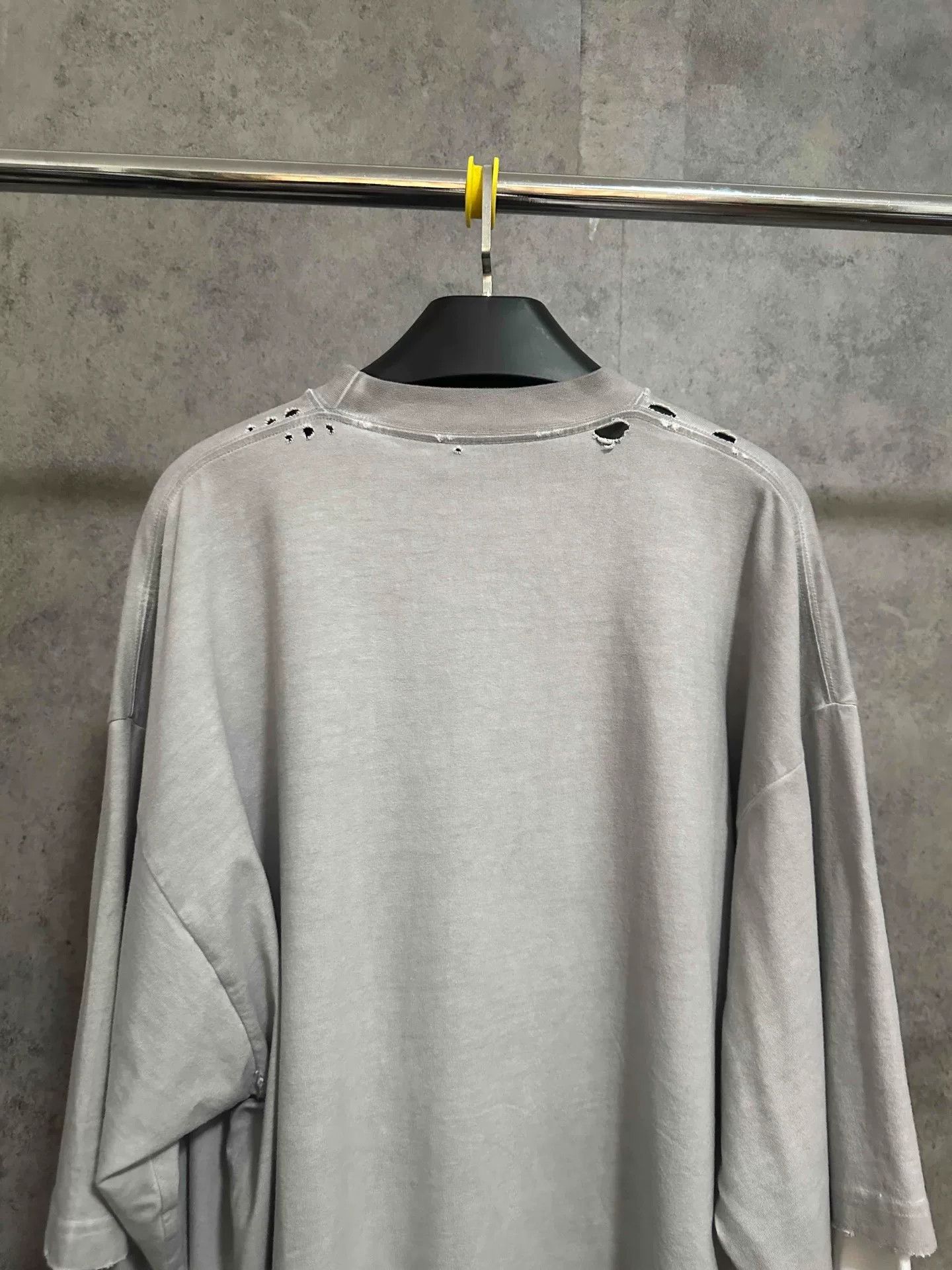 Balenciaga Balenciaga Gray Band Print Layered Longsleeve Size US XXL / EU 58 / 5 - 6 Thumbnail