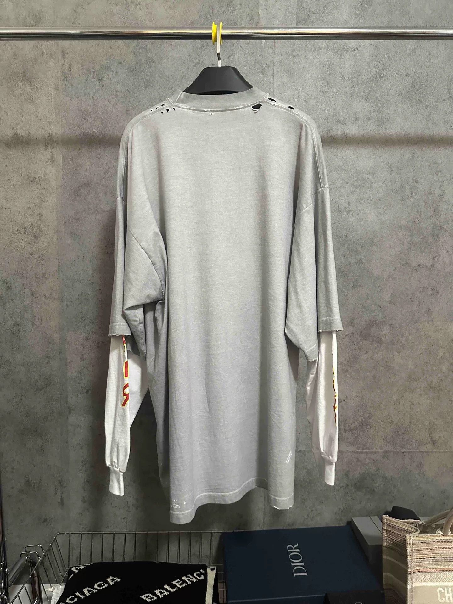 Balenciaga Balenciaga Gray Band Print Layered Longsleeve Size US XXL / EU 58 / 5 - 5 Thumbnail