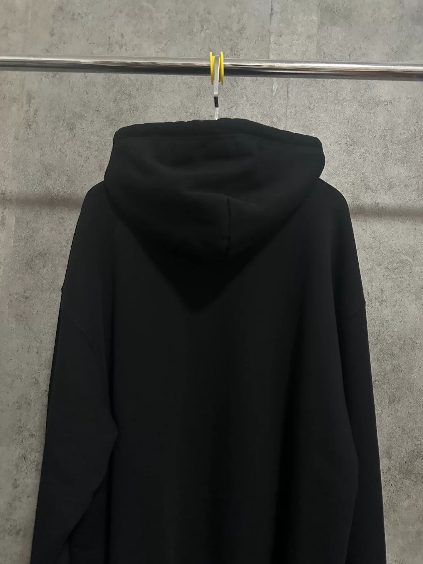 Balenciaga Balenciaga Email Logo Long Sleeve Hoodie Size US S / EU 44-46 / 1 - 5 Thumbnail