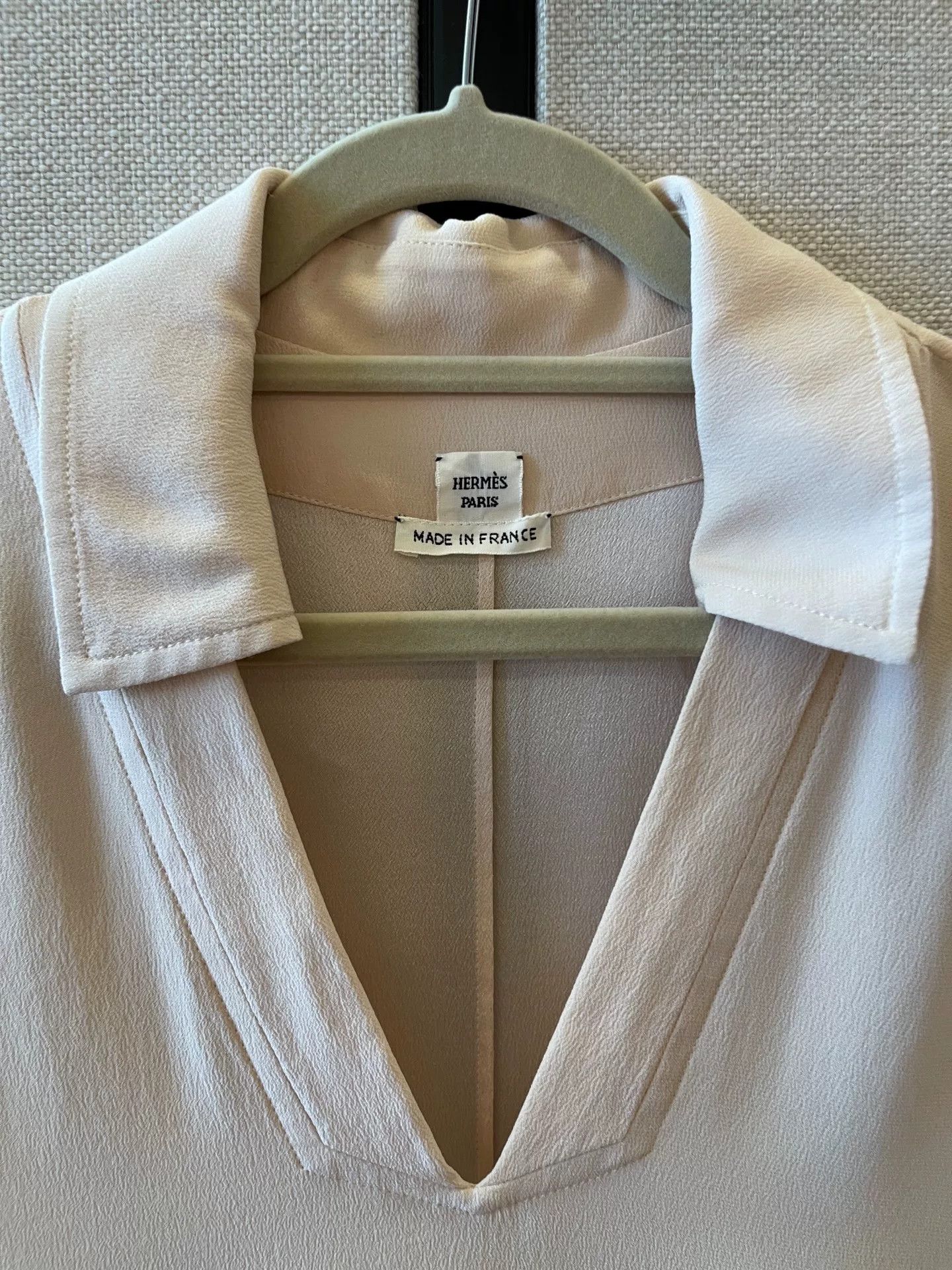 Hermes Hermes Pink V-Neck Short-Sleeve Dress Size US S / EU 44-46 / 1 - 2 Thumbnail