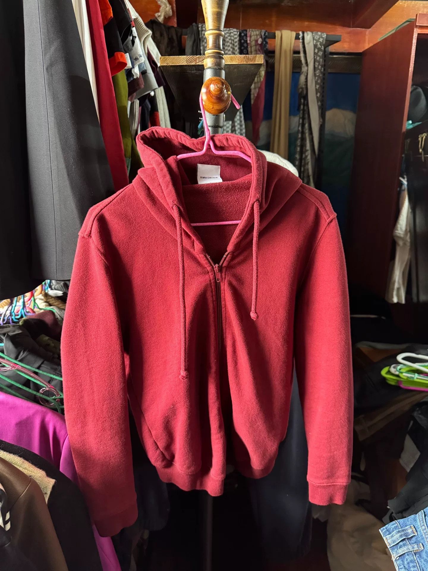 Vetements Vetements Red Hooded Sweatshirt Size US S / EU 44-46 / 1 - 2 Thumbnail