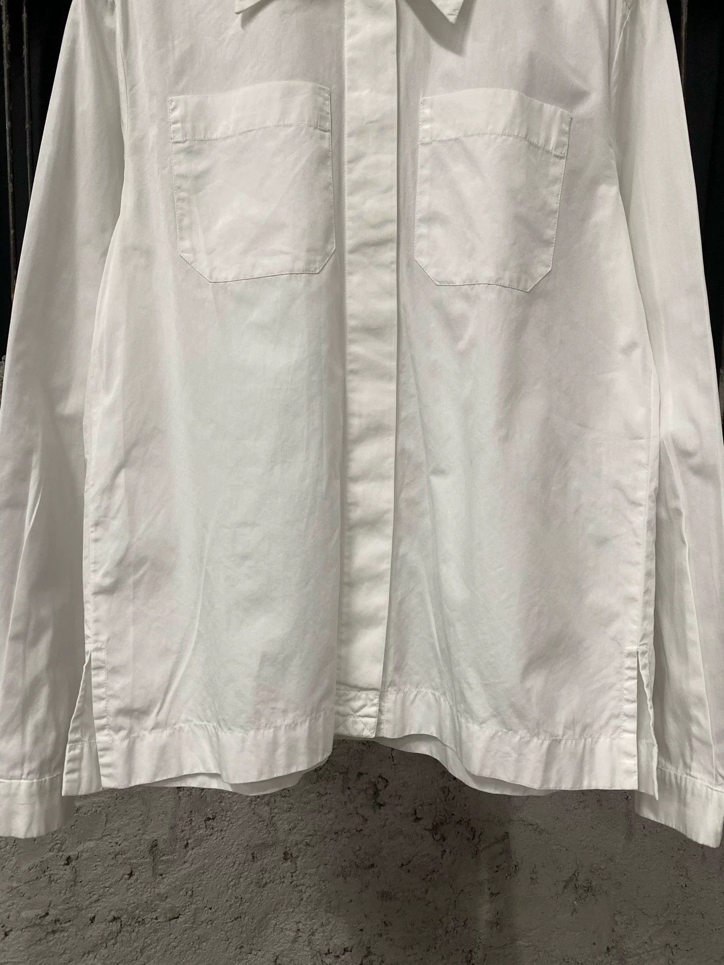 Chanel Chanel White Button-Up Shirt Size US XS / EU 42 / 0 - 4 Thumbnail