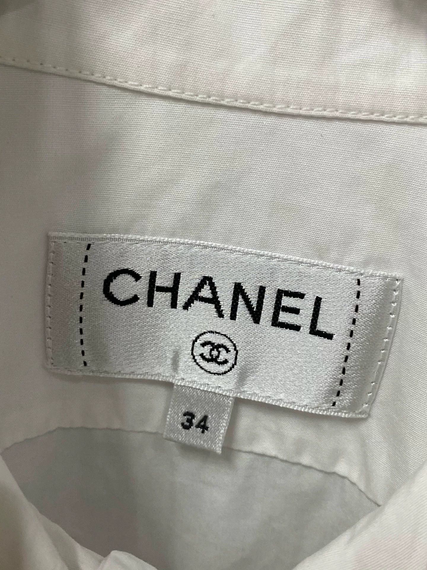 Chanel Chanel White Button-Up Shirt Size US XS / EU 42 / 0 - 6 Thumbnail