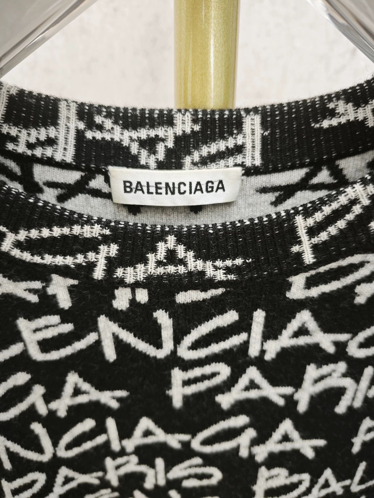 Balenciaga Balenciaga All-Letter Print Sweater Size US L / EU 52-54 / 3 - 2 Thumbnail