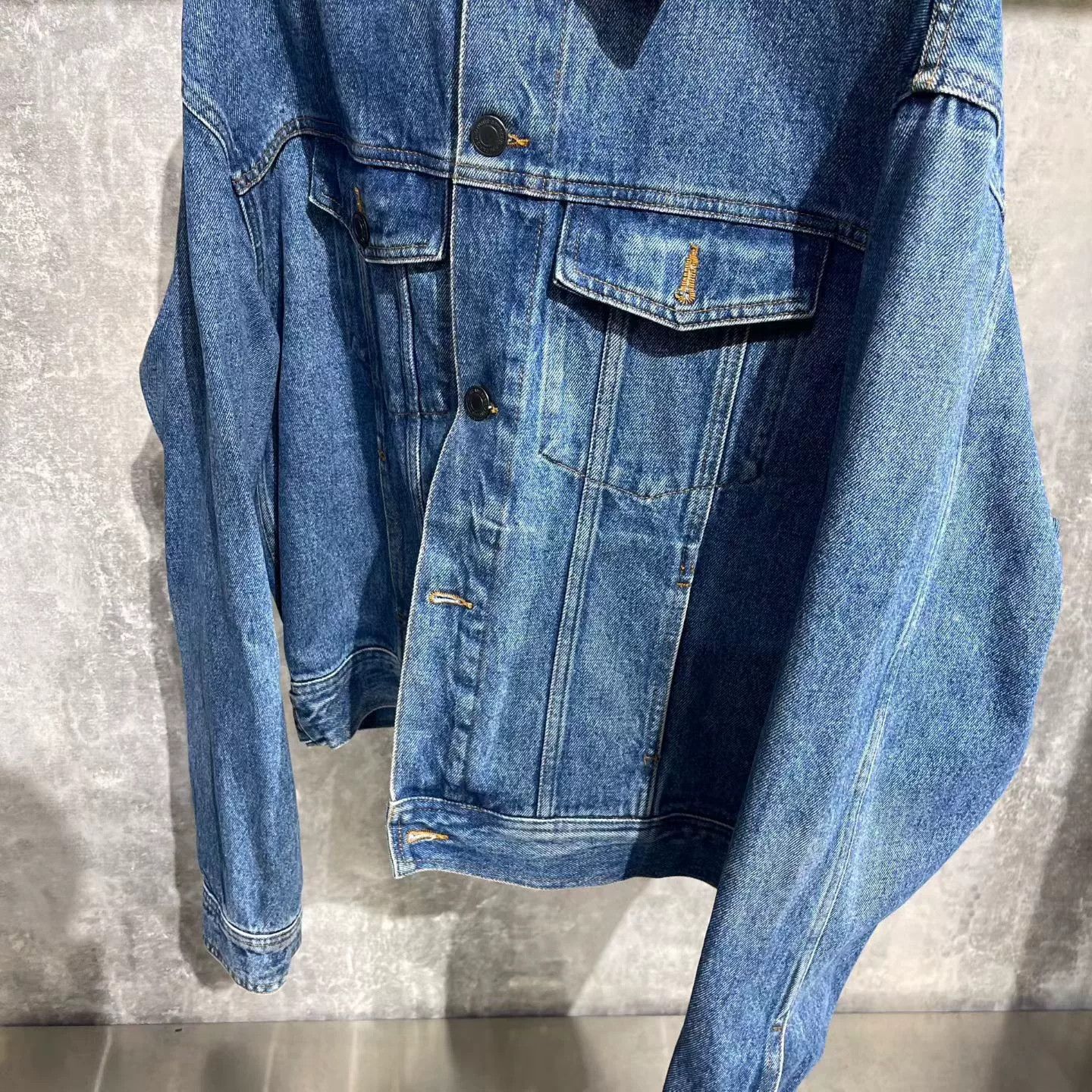 AMI AMI PARIS Washed Blue Denim Jacket Size US XL / EU 56 / 4 - 6 Thumbnail