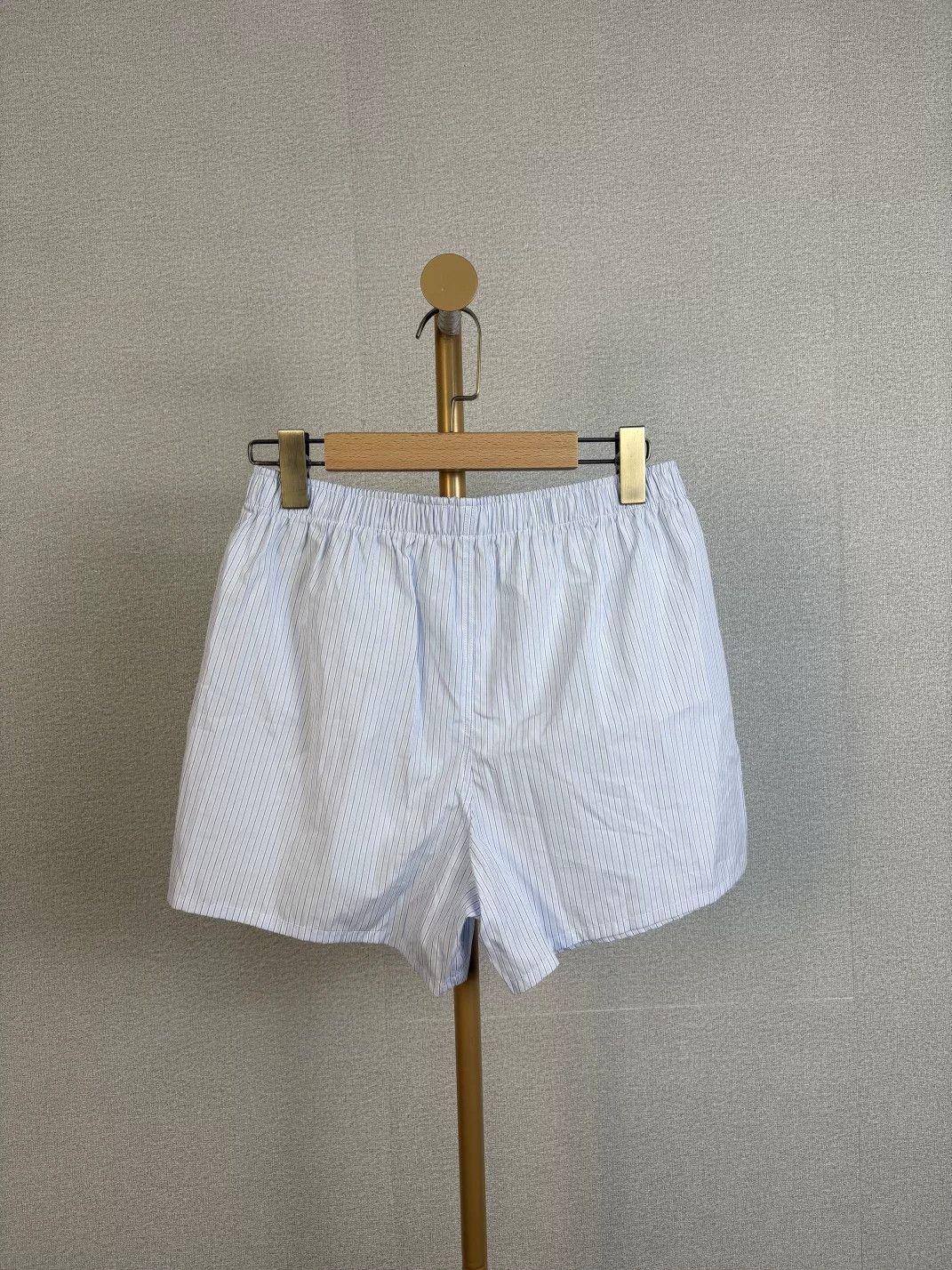 Dior dior blue and white striped shorts Size US 30 / EU 46 - 2 Thumbnail