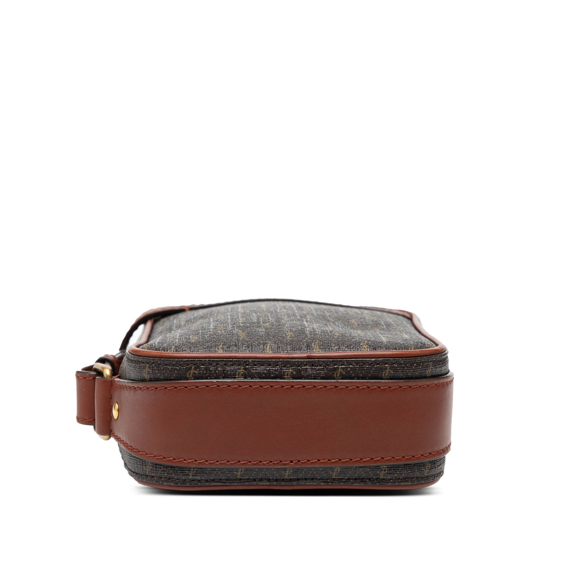 Yves Saint Laurent Yves Saint Laurent Le Monogramme Coated Canvas Pouch Crossbody Size ONE SIZE - 3 Thumbnail