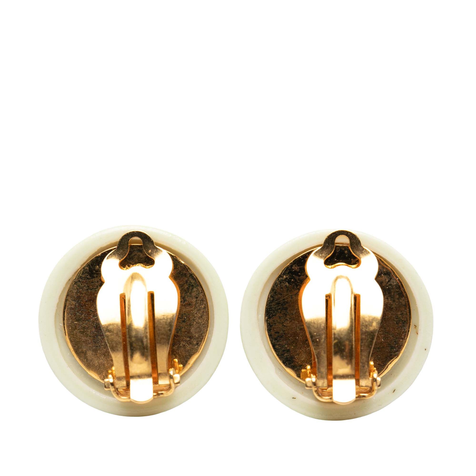 Chanel Chanel CC Resin and Gold Plated Round Clip on Earrings Size ONE SIZE - 2 Thumbnail