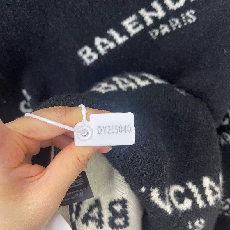 Balenciaga Balenciaga Logo Turtleneck Sweater Size US XS / EU 42 / 0 - 5 Thumbnail
