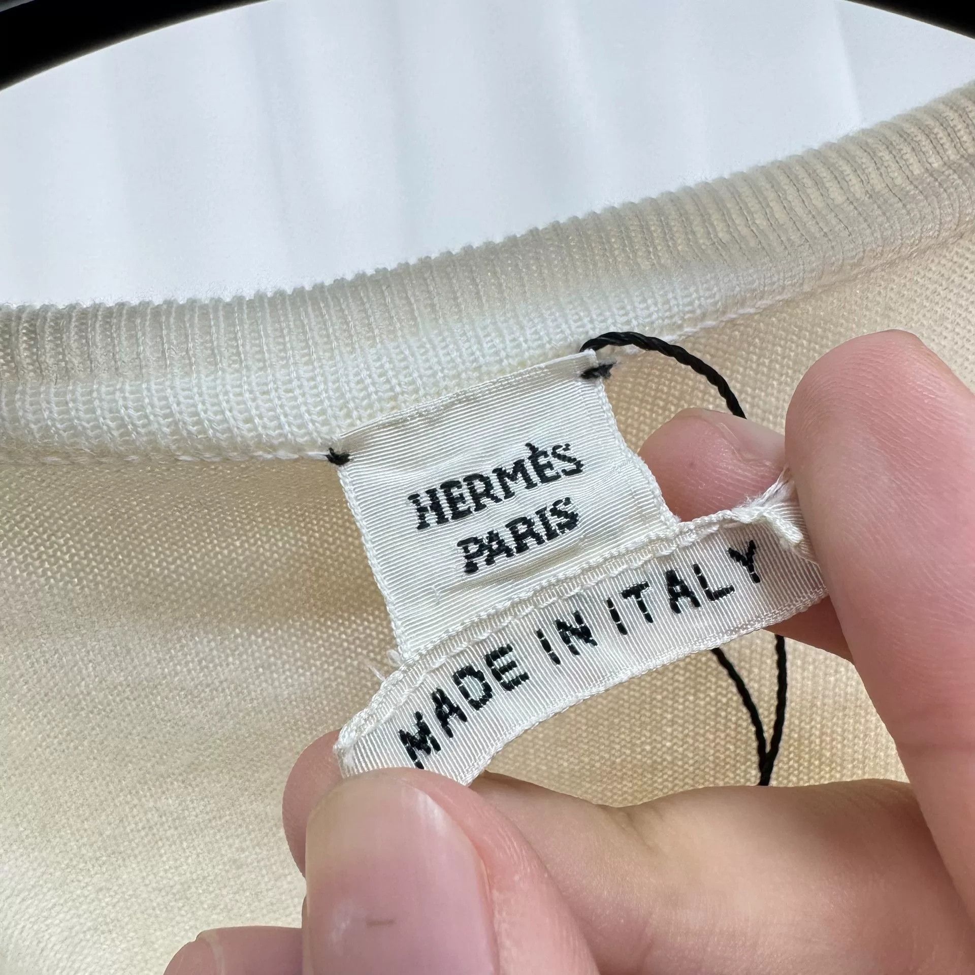 Hermes Hermes Ivory Cashmere Knit Long Sleeve Size US M / EU 48-50 / 2 - 6 Thumbnail