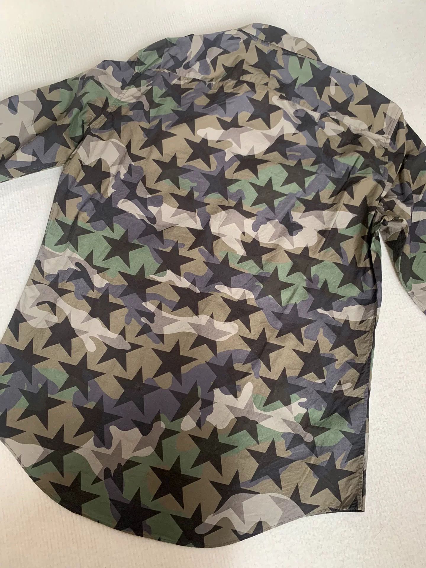 Valentino Valentino Star Camo Button Up Shirt Size US L / EU 52-54 / 3 - 7 Thumbnail