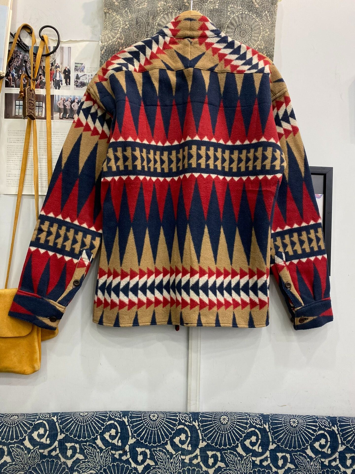 Visvim visvim ict robe with American tribal patterns Size US M / EU 48-50 / 2 - 2 Thumbnail