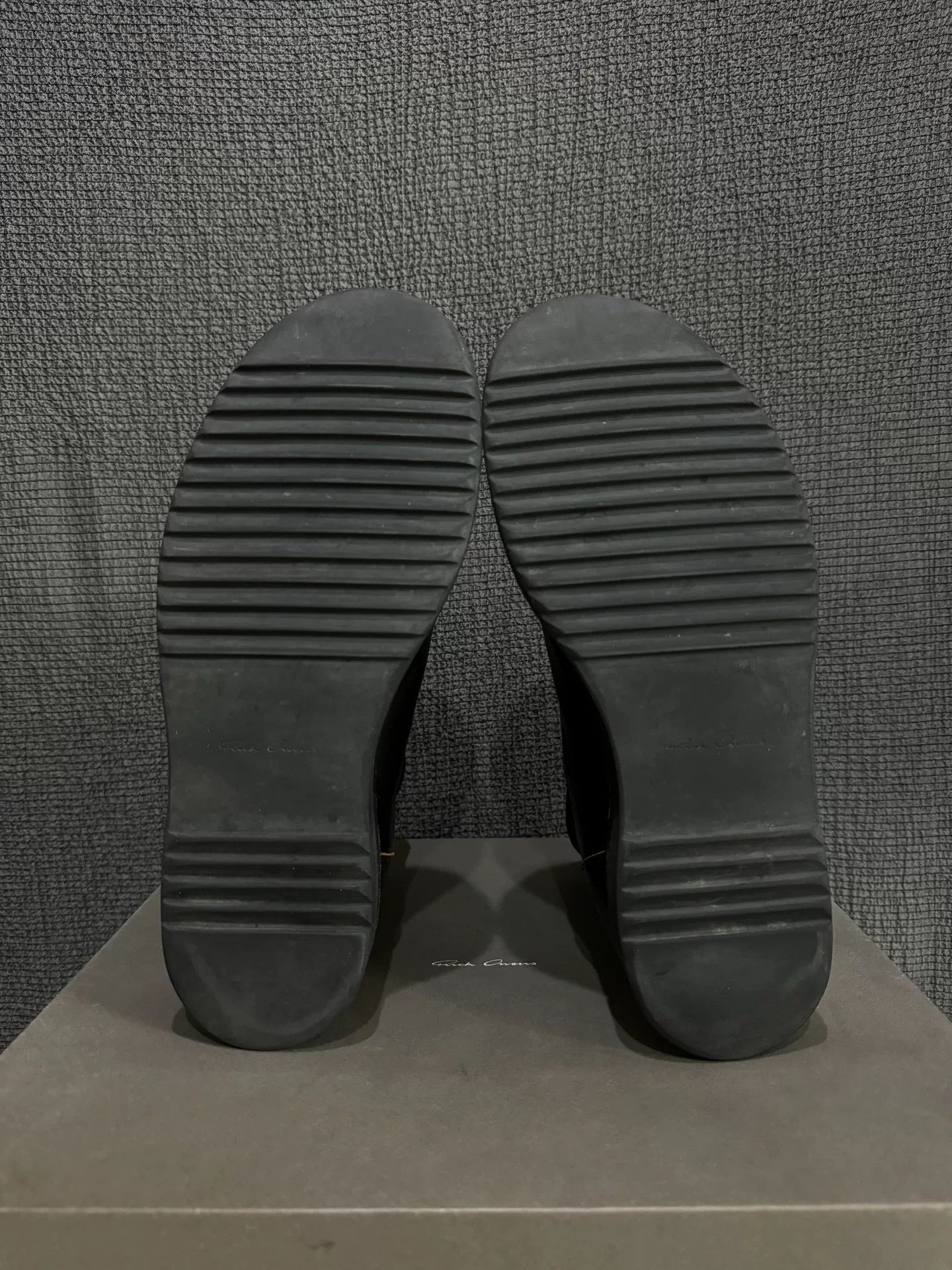 Rick Owens black leather chelsea boots by rick owens Size US 10 / EU 43 - 8 Thumbnail