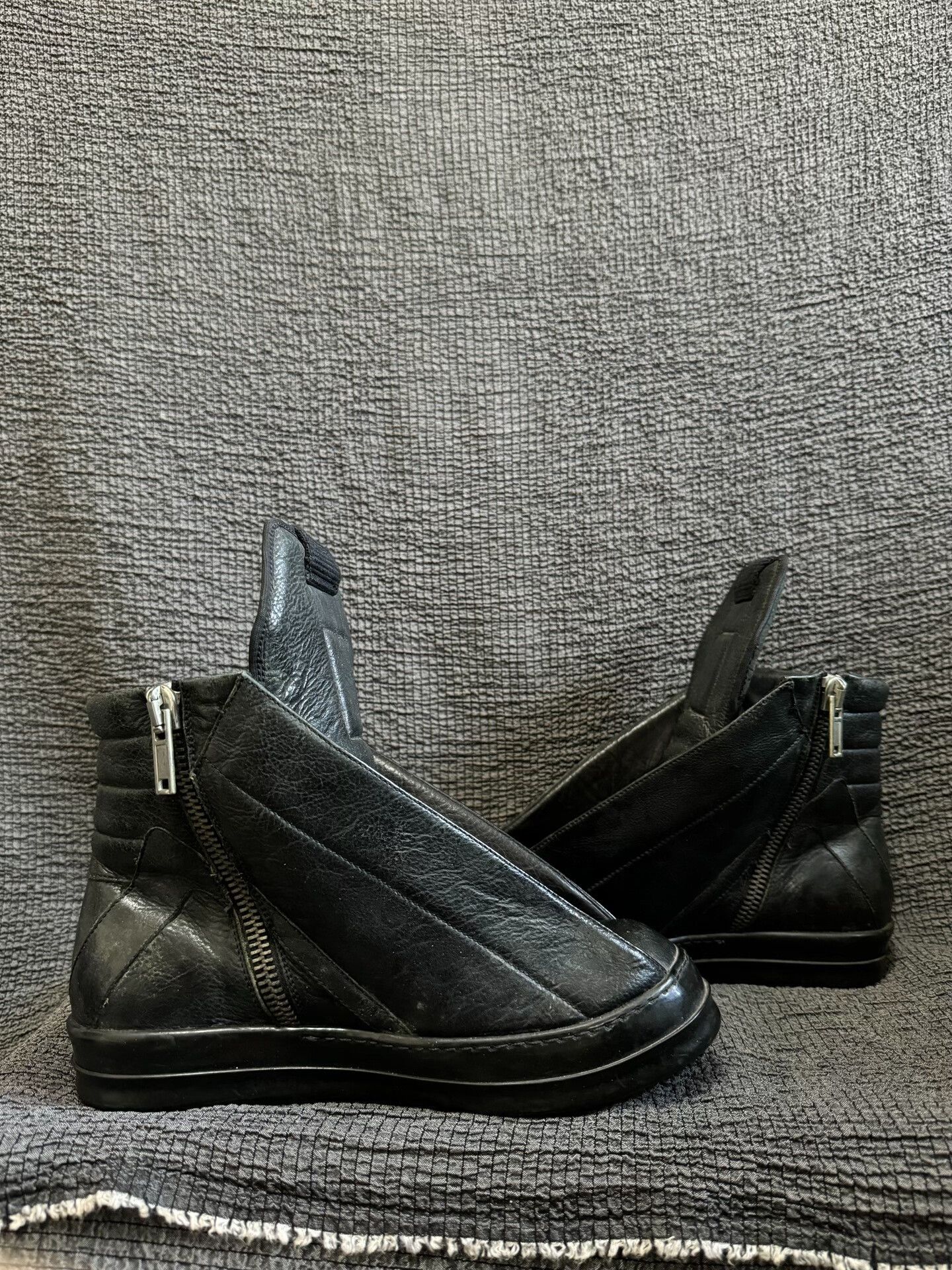 Rick Owens Rick Owens Black High Top Sneakers Size US 7.5 / EU 40-41 - 3 Thumbnail