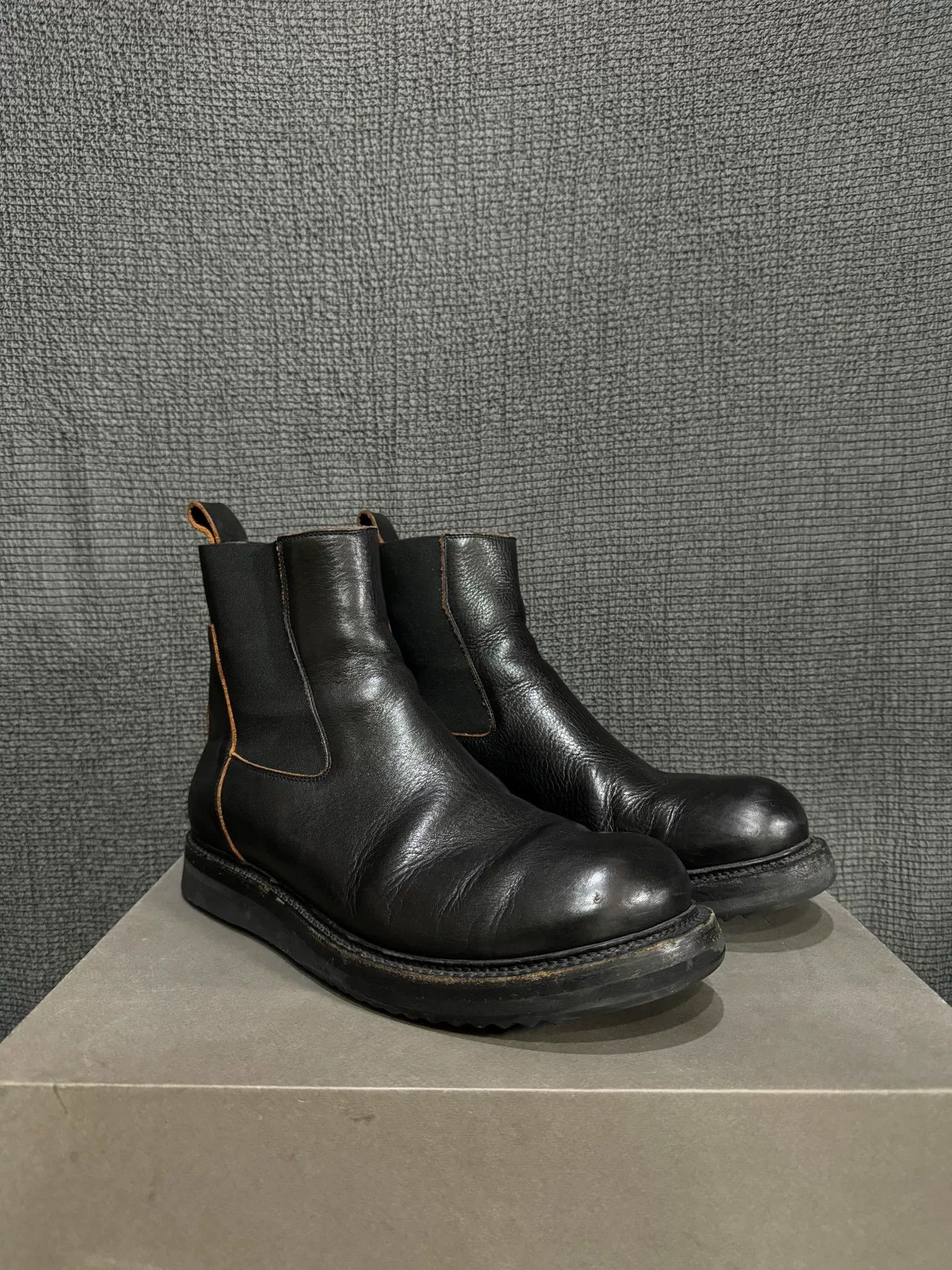 Rick Owens rick owens black leather chelsea boots Size US 10 / EU 43 - 3 Thumbnail