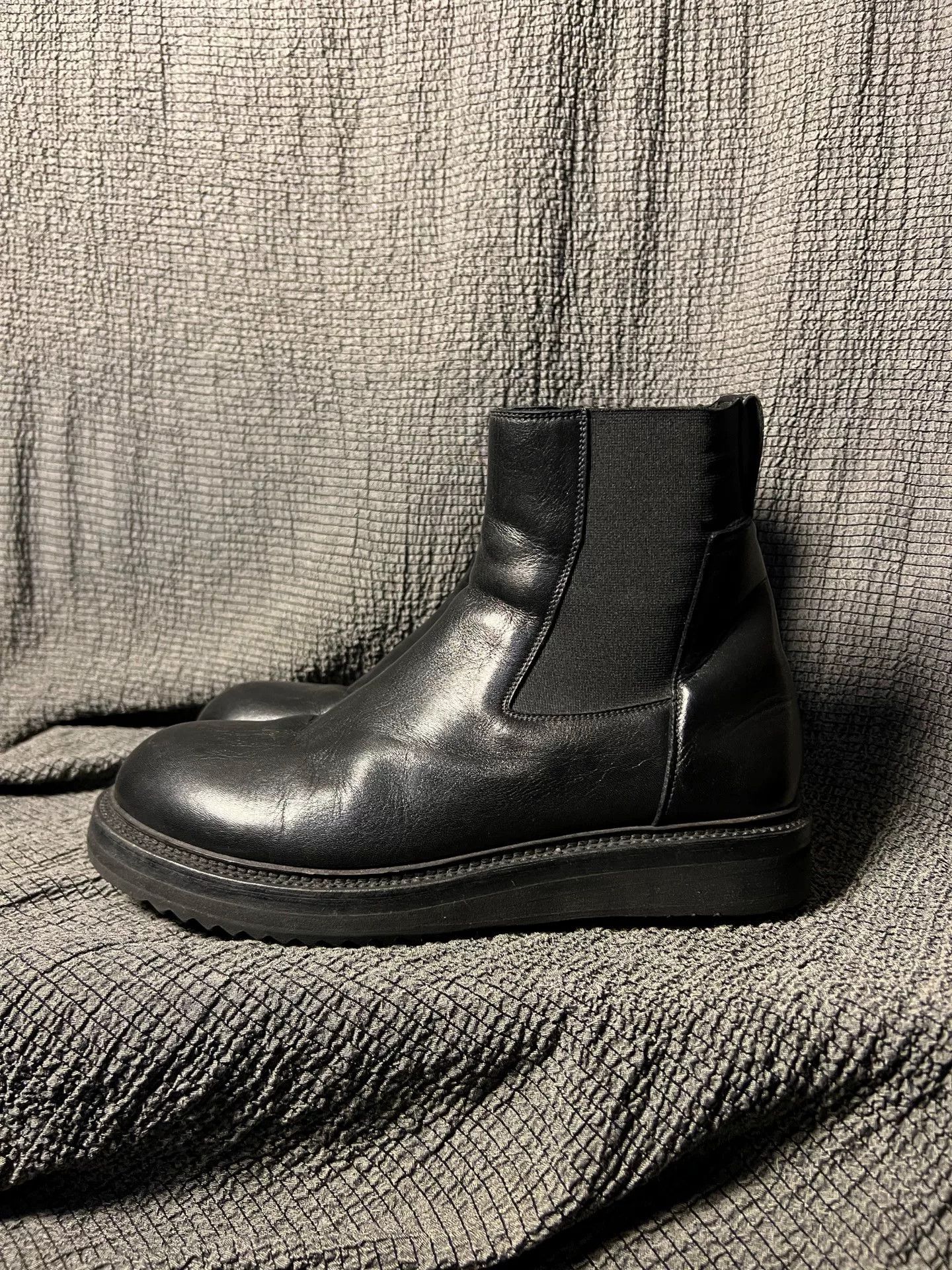 Rick Owens black leather chelsea boots by rick owens Size US 7 / EU 40 - 3 Thumbnail