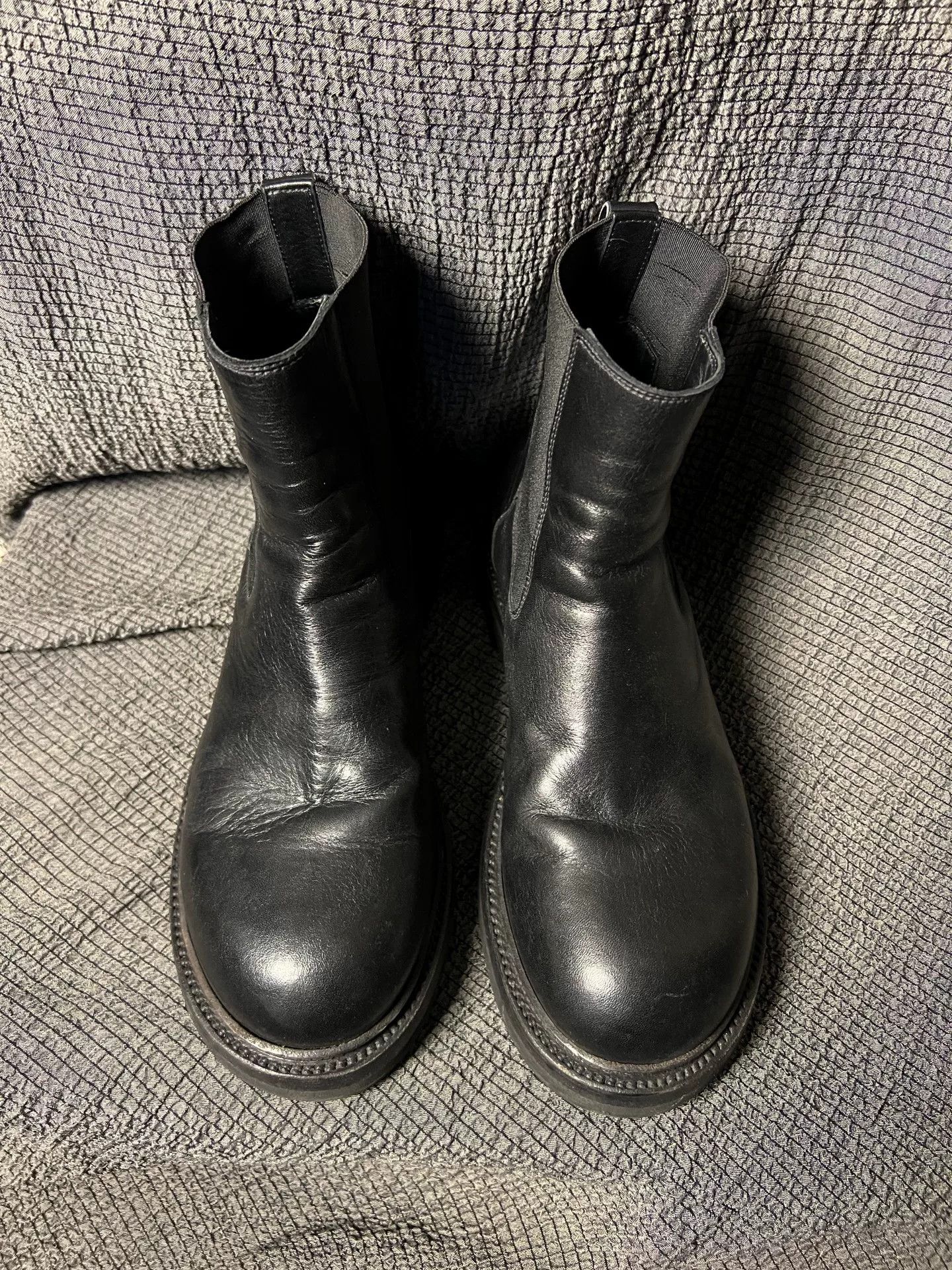 Rick Owens black leather chelsea boots by rick owens Size US 7 / EU 40 - 5 Thumbnail