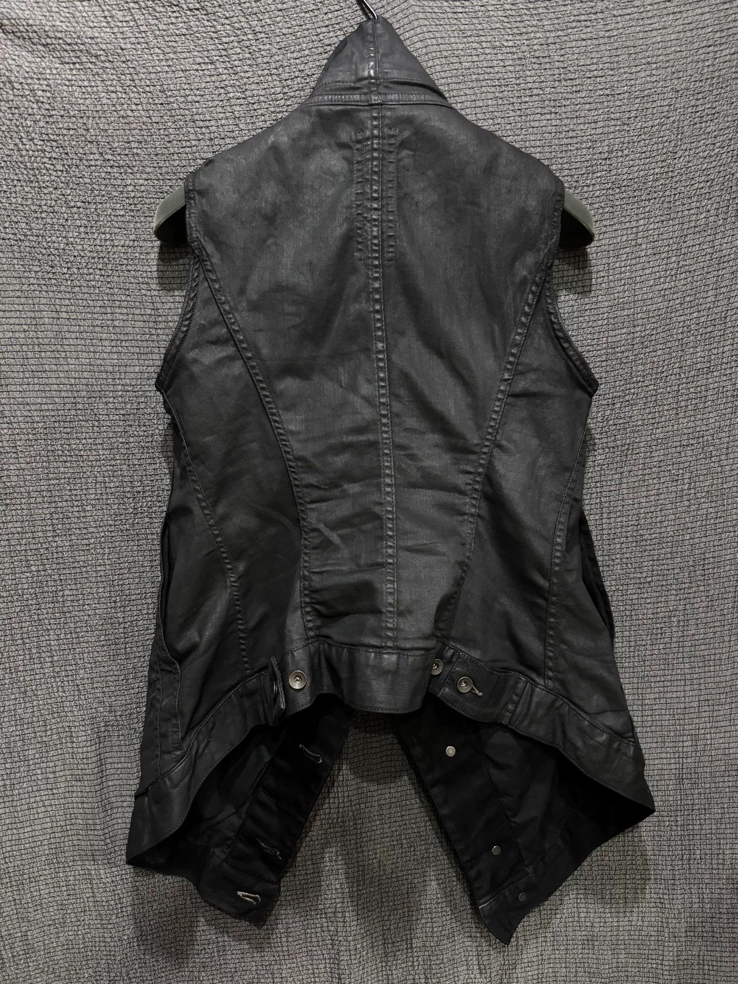 Rick Owens rick owens waxed denim vest jacket Size US S / EU 44-46 / 1 - 2 Thumbnail