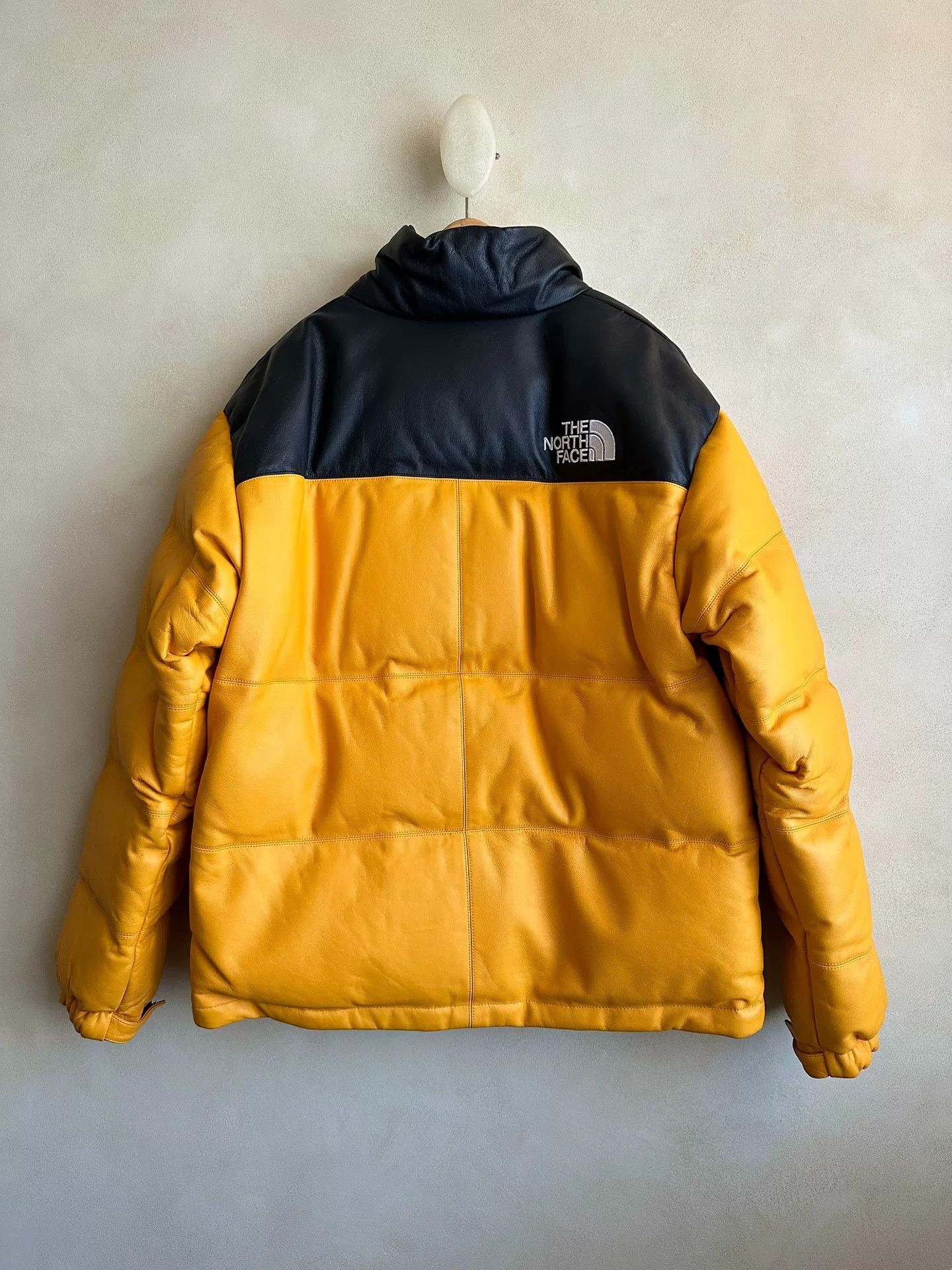 Supreme supreme x the north face yellow puffer jacket Size US M / EU 48-50 / 2 - 2 Thumbnail