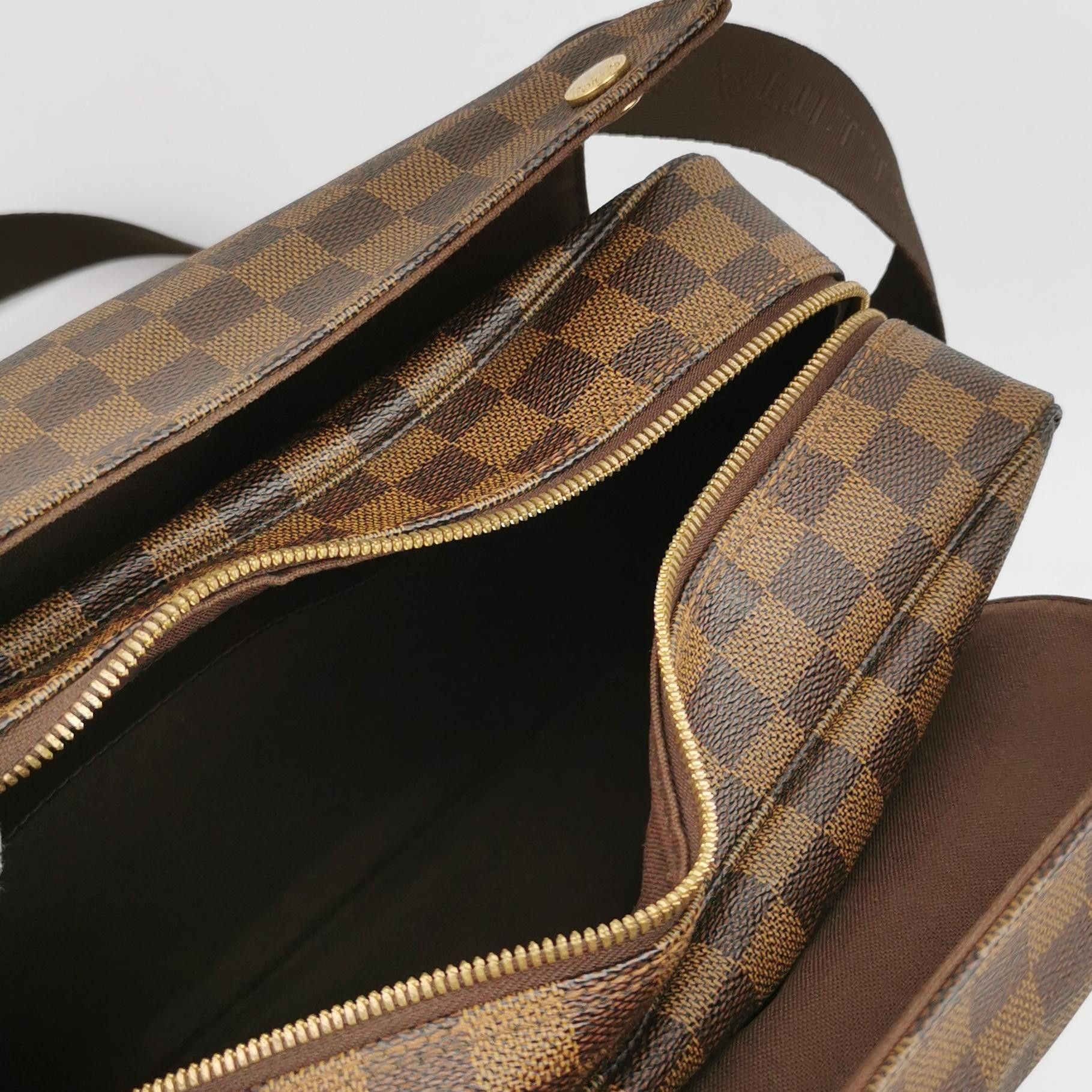 Louis Vuitton Louis Vuitton Damier Naviglio Crossbody Messenger Bag Size ONE SIZE - 13 Thumbnail