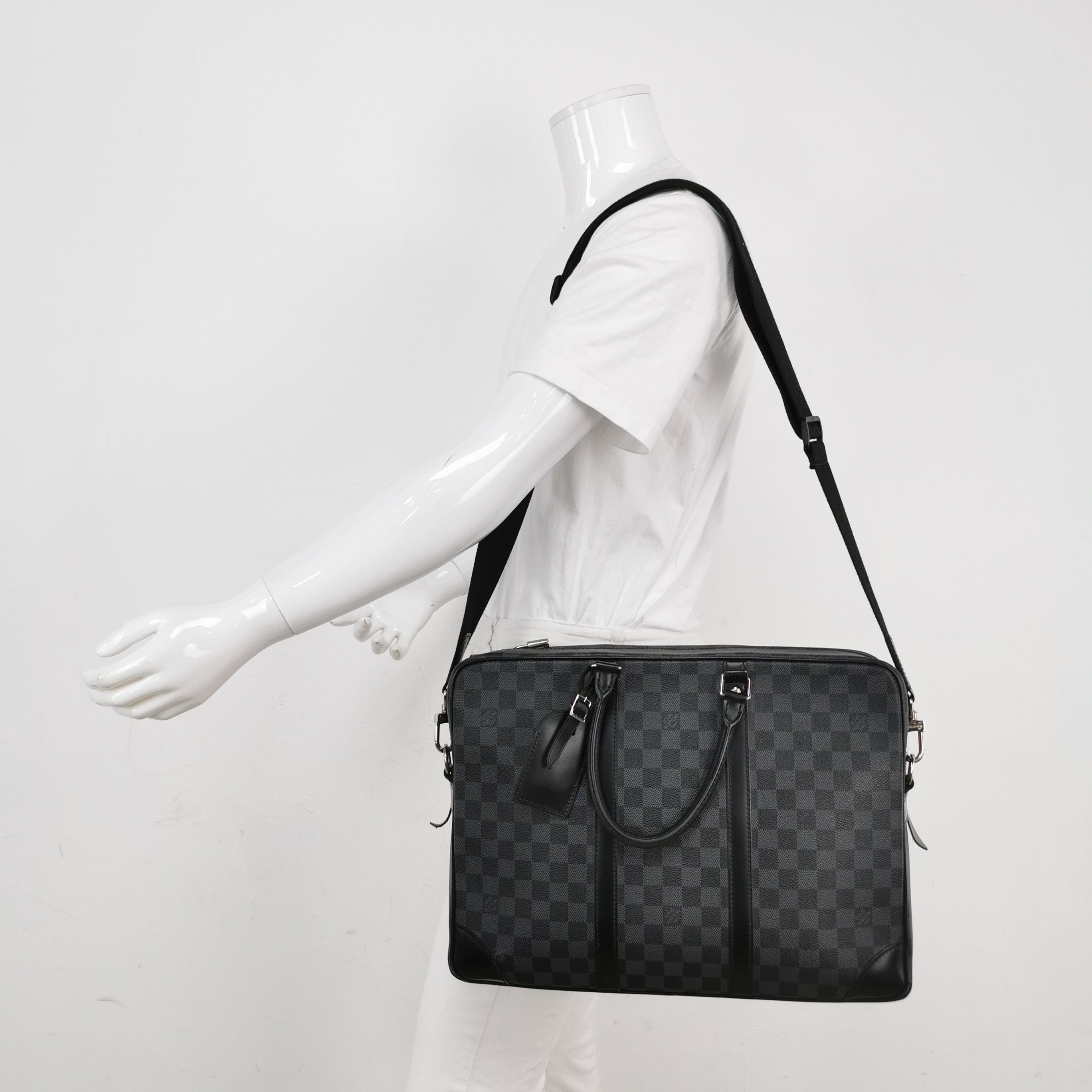 Louis Vuitton Louis Vuitton Damier Leather Briefcase Crossbody Size ONE SIZE - 4 Thumbnail