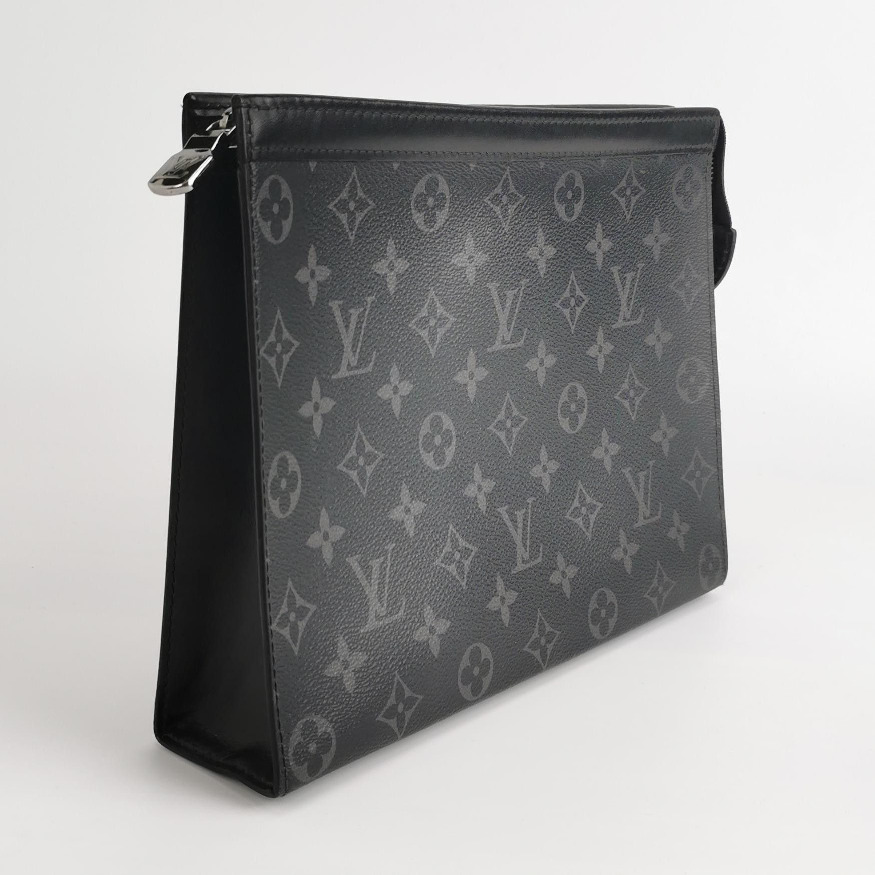 Louis Vuitton Louis Vuitton Monogram Pochette Voyage Medium Clutch Size ONE SIZE - 5 Thumbnail